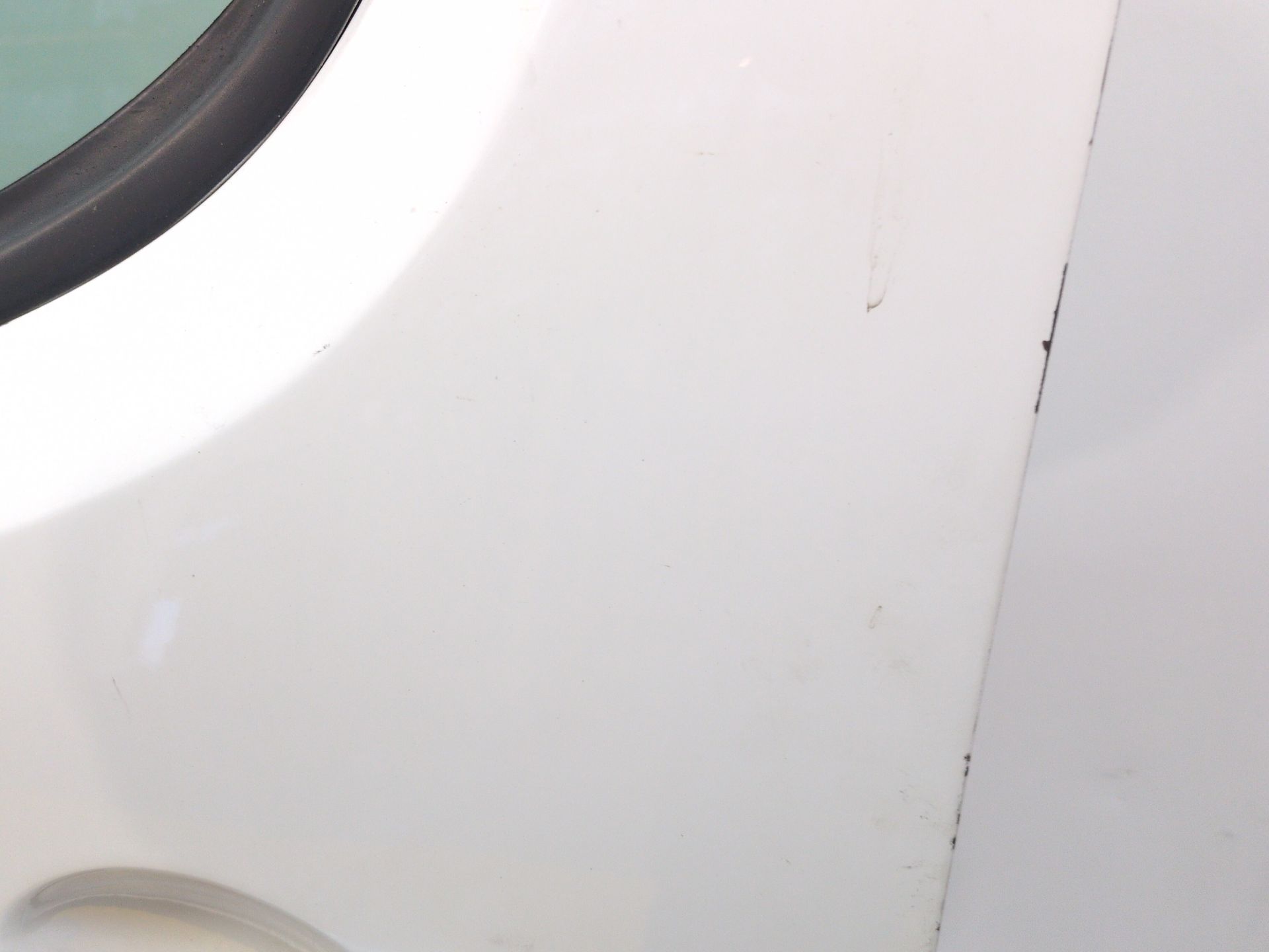 puerta_delantera_izquierda_9002z3_9002_z3_color_de_carroceria_ewp_pintura_blanco_banquise_peugeot_partner_tepee_1_6_bluehdi_100