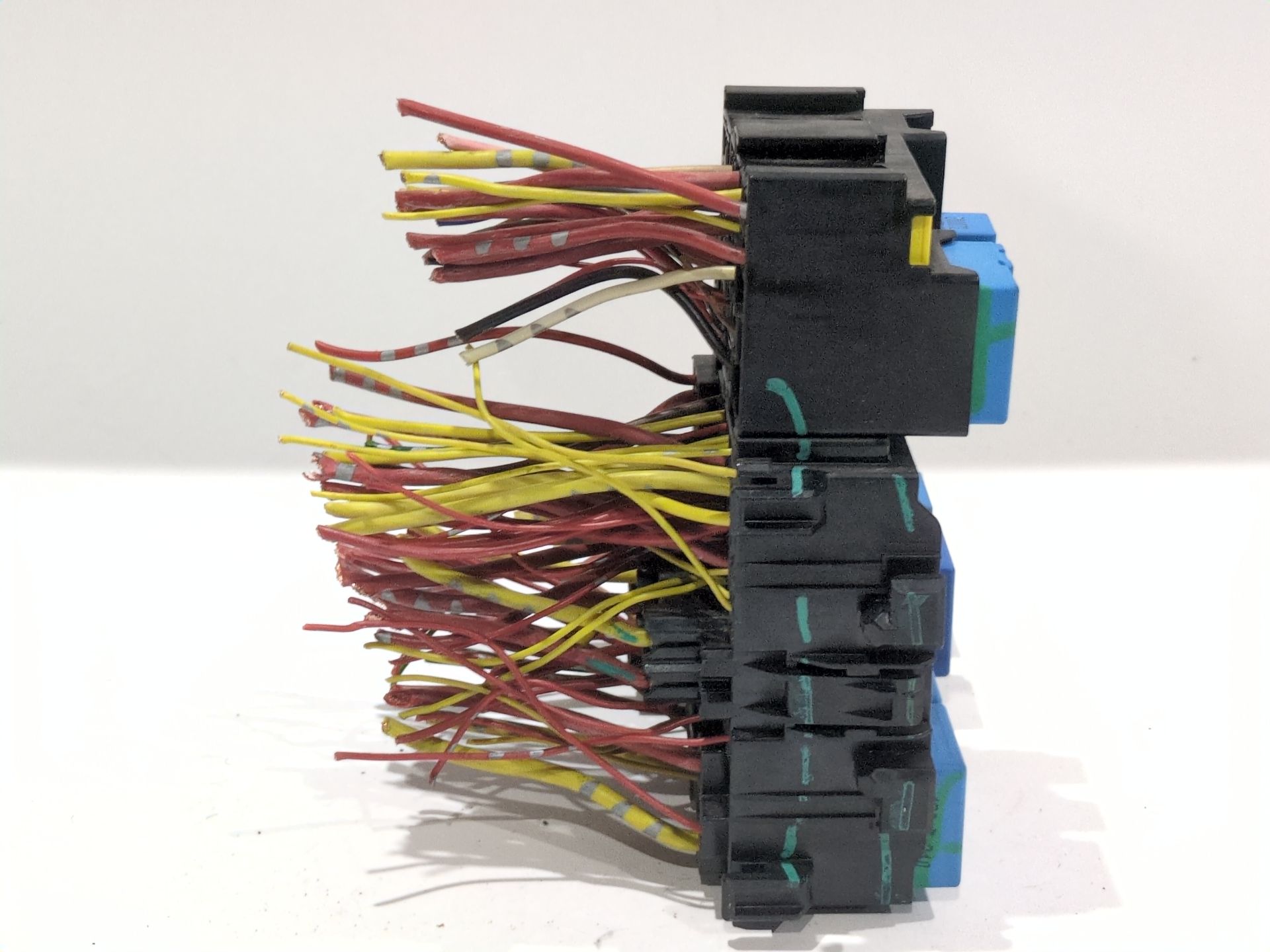 caja_reles_fusibles_sin_referencia_renault_captur_i_j5_h5_1_2_tce_120