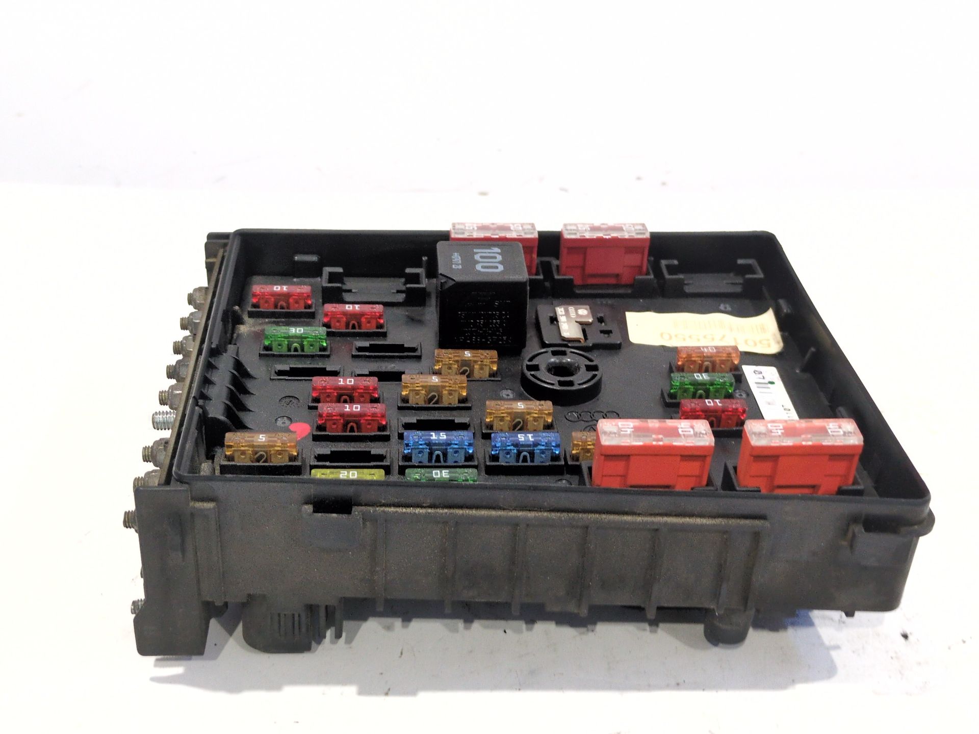 caja_reles_fusibles_l0181547061107_volkswagen_passat_b6_3c2_2_0_tdi