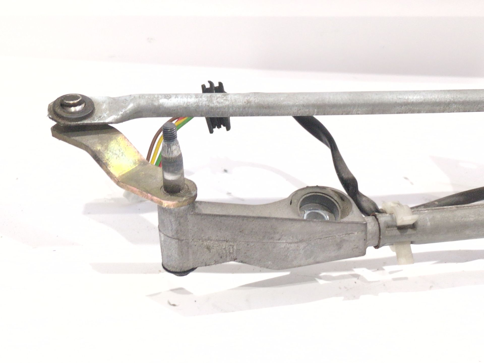 motor_limpia_delantero_a2038200342_a_203_820_03_42_4493a_mercedes_benz_clase_c_w203_c_320_4_matic_203_084