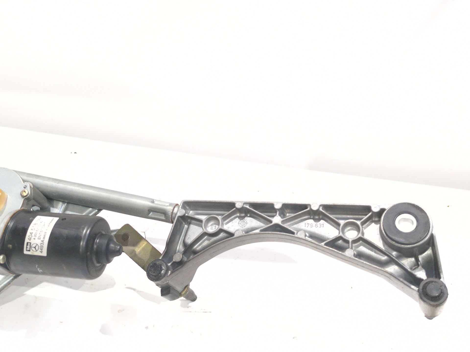 motor_limpia_delantero_a2038200342_a_203_820_03_42_4493a_mercedes_benz_clase_c_w203_c_320_4_matic_203_084