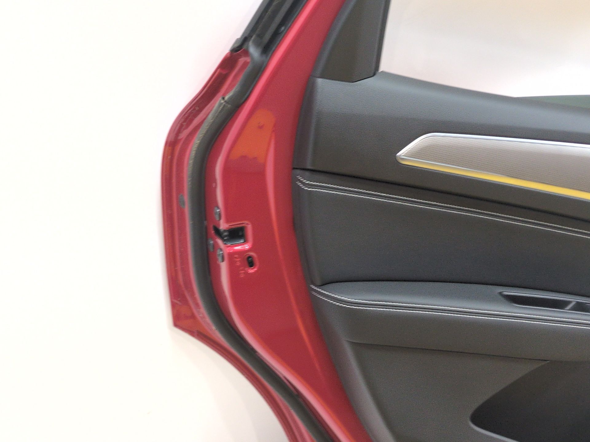 puerta_trasera_izquierda_821014757r_renault_arkana_i_lcm_ldn_1_3_tce_140_ldn0