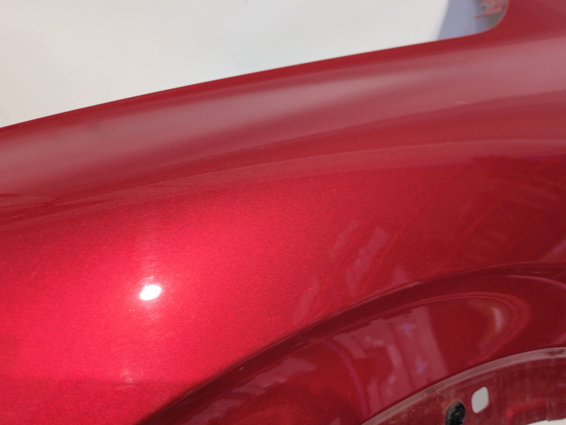 aleta_delantera_izquierda_631017236r_red_flame_tennp_renault_arkana_i_lcm_ldn_1_3_tce_140_ldn0