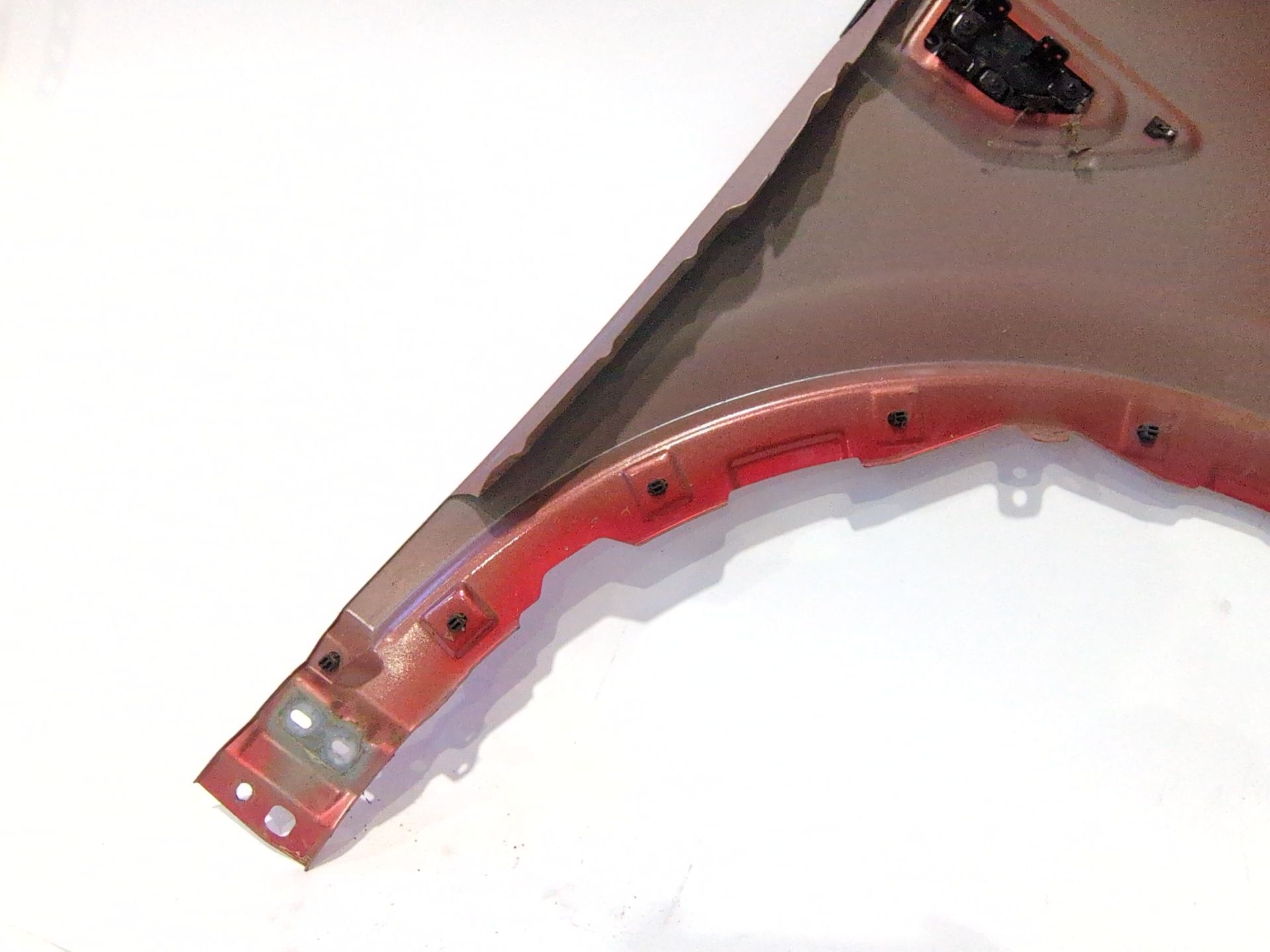 aleta_delantera_izquierda_631017236r_red_flame_tennp_renault_arkana_i_lcm_ldn_1_3_tce_140_ldn0