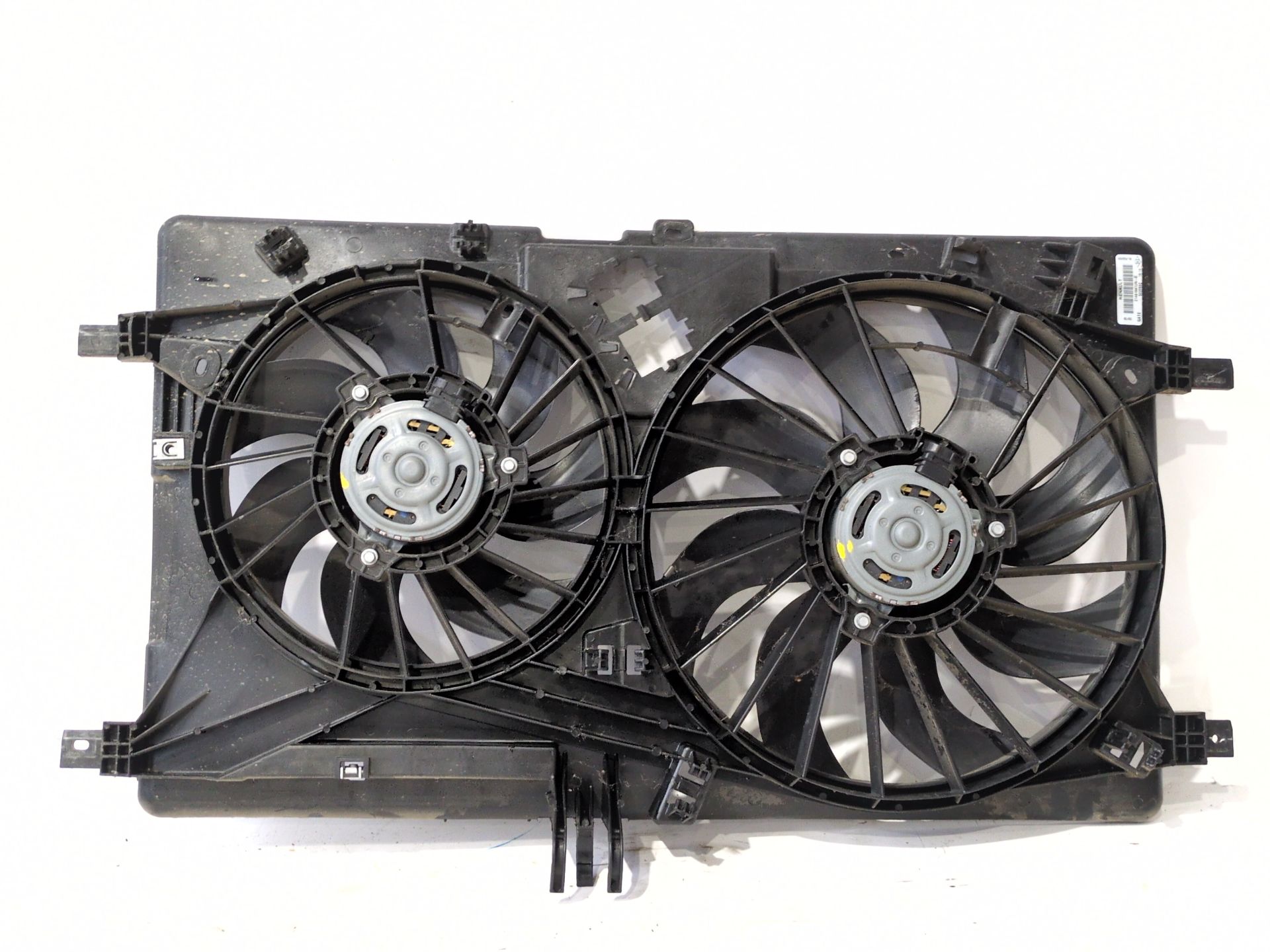 electroventilador_214815872r_renault_master_iii_furgoneta_fv_2_3_dci_145_rwd_fv0e_fv0f_fv0t_fv10_fv12