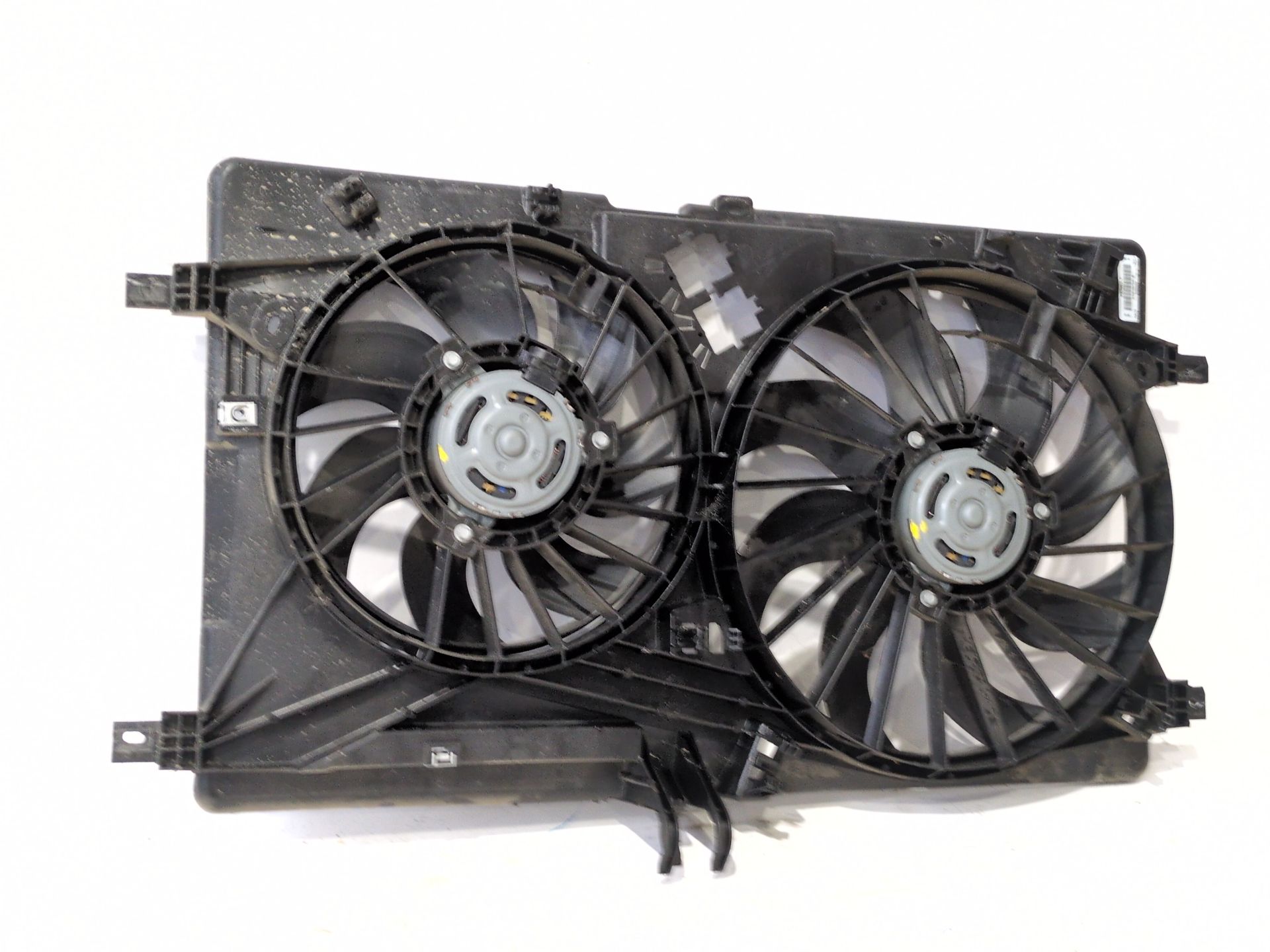 electroventilador_214815872r_renault_master_iii_furgoneta_fv_2_3_dci_145_rwd_fv0e_fv0f_fv0t_fv10_fv12