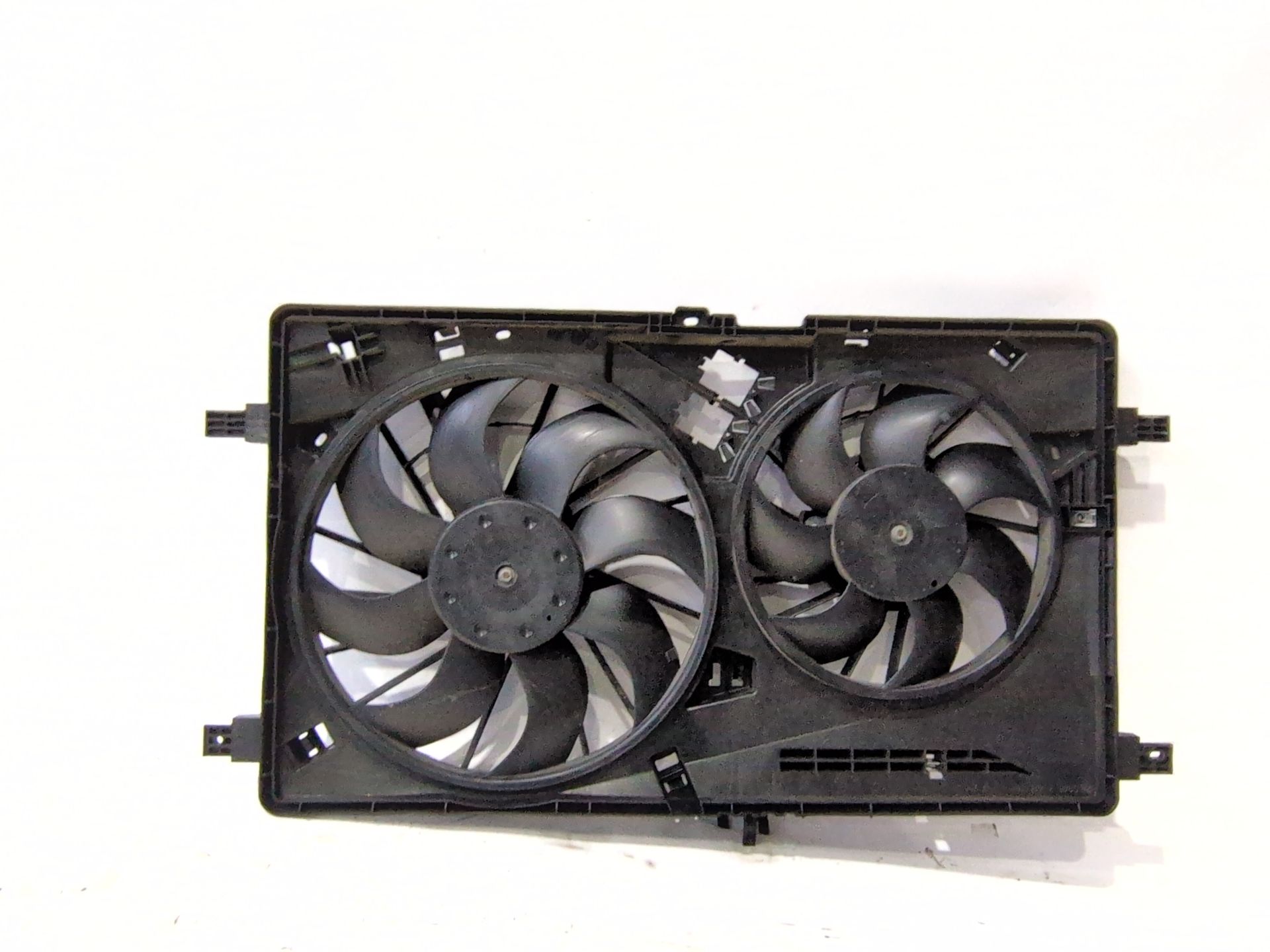 electroventilador_214815872r_renault_master_iii_furgoneta_fv_2_3_dci_145_rwd_fv0e_fv0f_fv0t_fv10_fv12