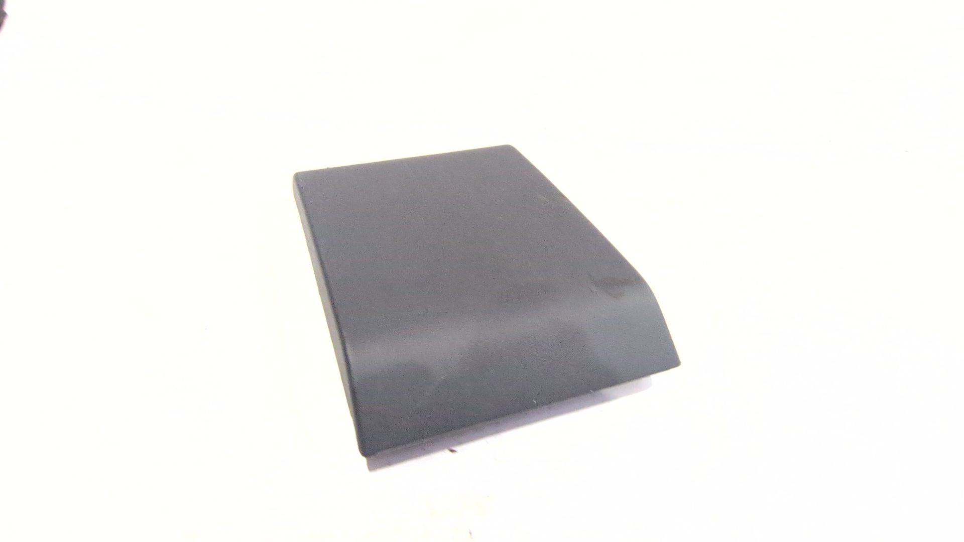 moldura_lateral_768180129r_renault_master_iii_furgoneta_fv_2_3_dci_145_rwd_fv0e_fv0f_fv0t_fv10_fv12