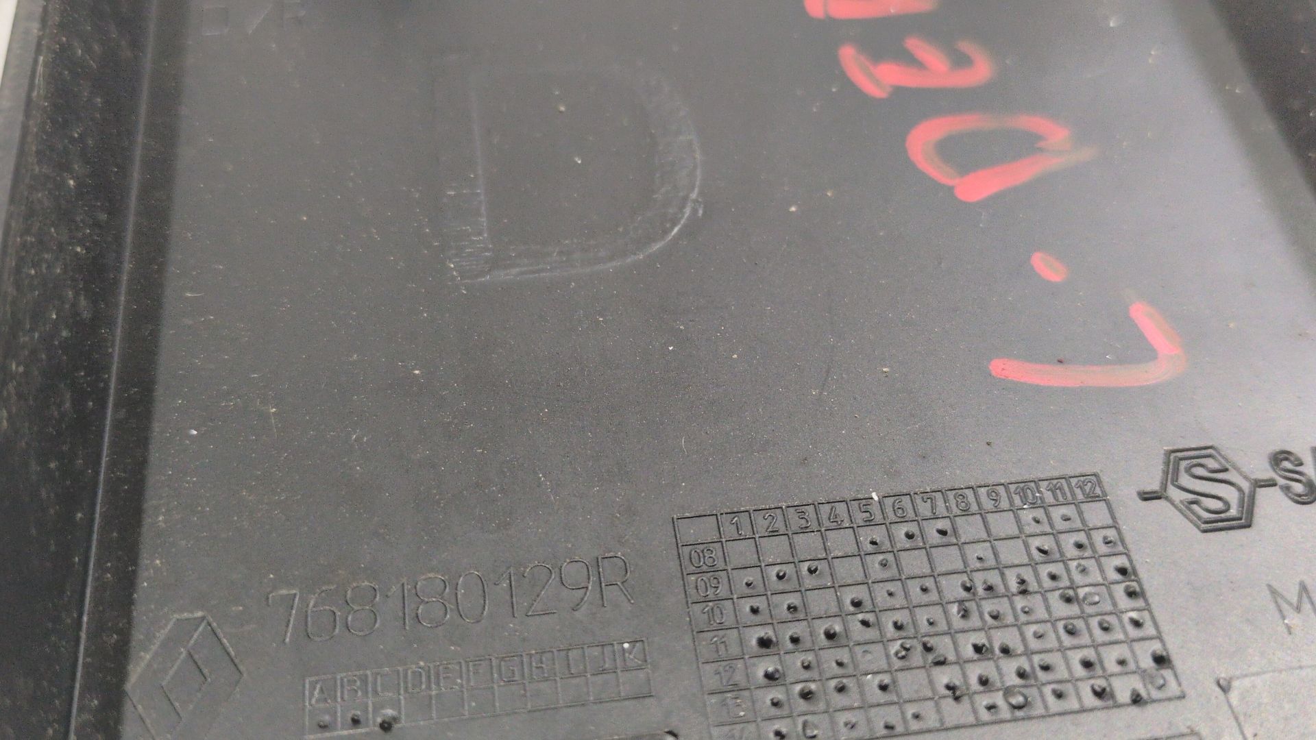 moldura_lateral_768180129r_renault_master_iii_furgoneta_fv_2_3_dci_145_rwd_fv0e_fv0f_fv0t_fv10_fv12