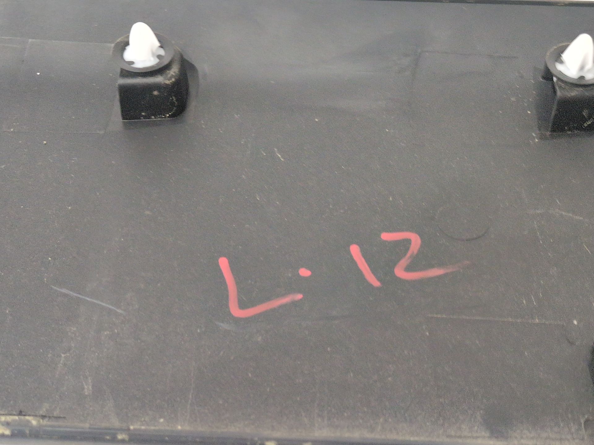 moldura_lateral_828210159r_renault_master_iii_furgoneta_fv_2_3_dci_145_rwd_fv0e_fv0f_fv0t_fv10_fv12