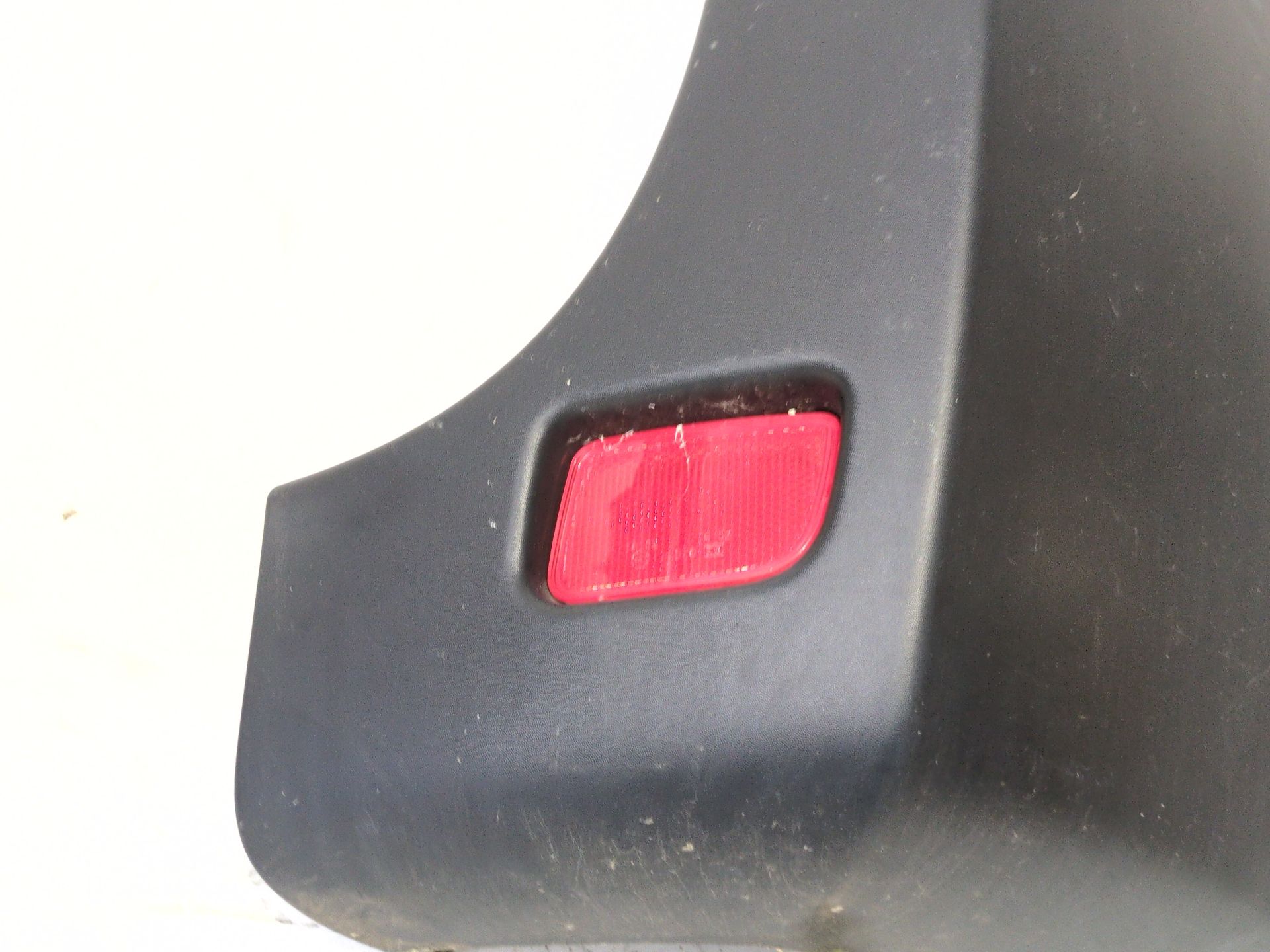 puntera_paragolpes_trasero_derecho_850160036r_renault_master_iii_furgoneta_fv_2_3_dci_145_rwd_fv0e_fv0f_fv0t_fv10_fv12