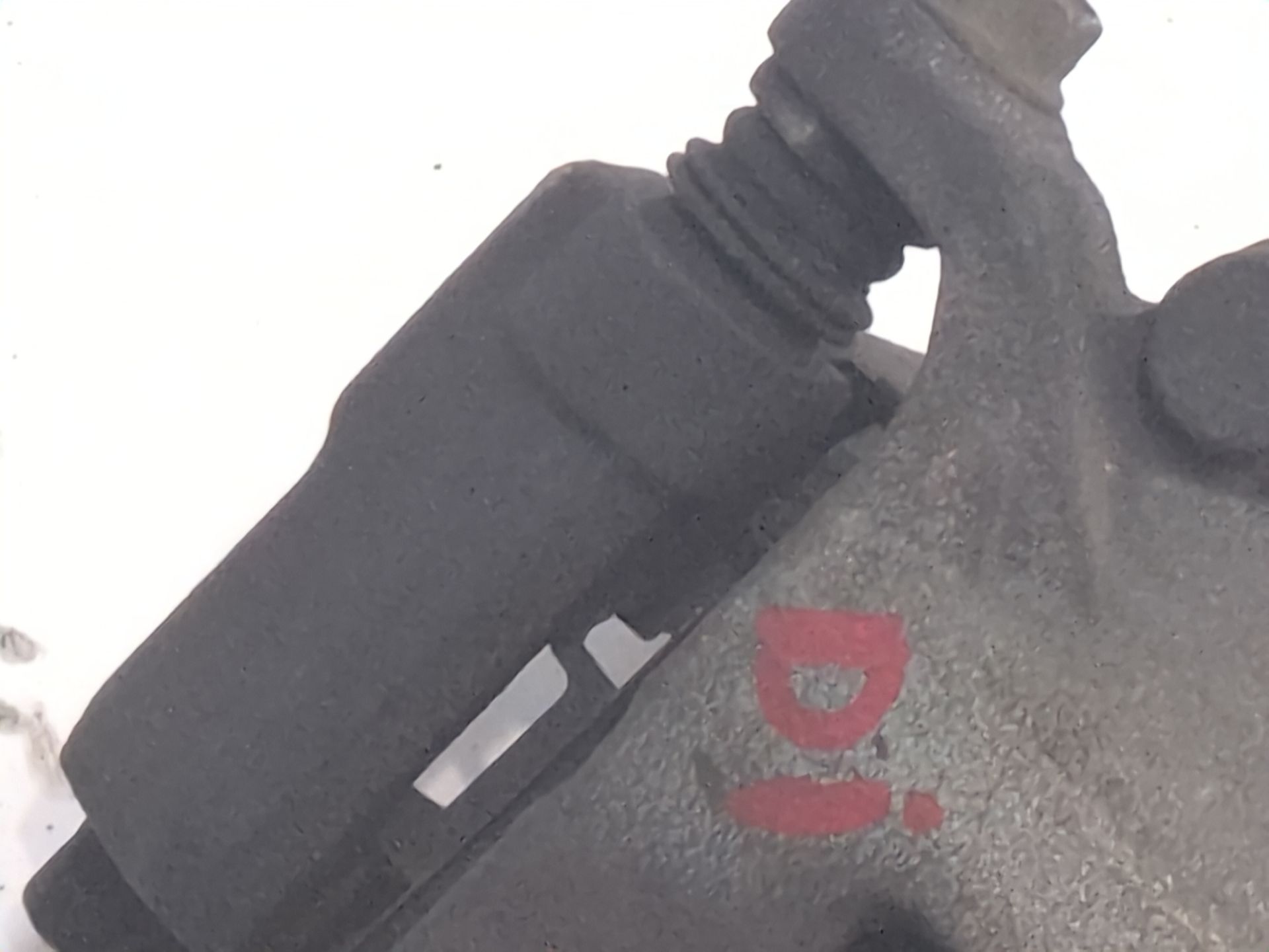 pinza_freno_delantera_izquierda_410105mt3bt_renault_rafale_dhn_rafale_dhn_full_hybrid_hev_hyb05