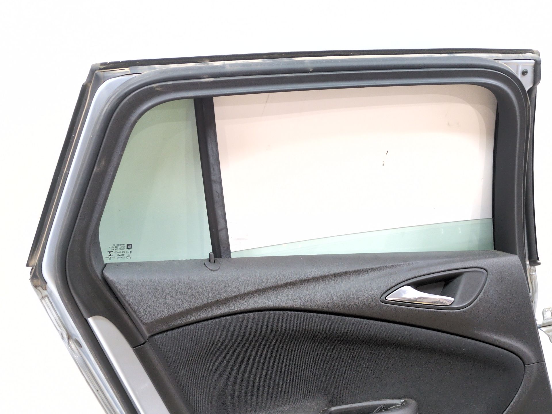 puerta_trasera_izquierda_39028993_opcion_de_color_gwd_opel_astra_k_sports_tourer_b16_1_6_cdti_35