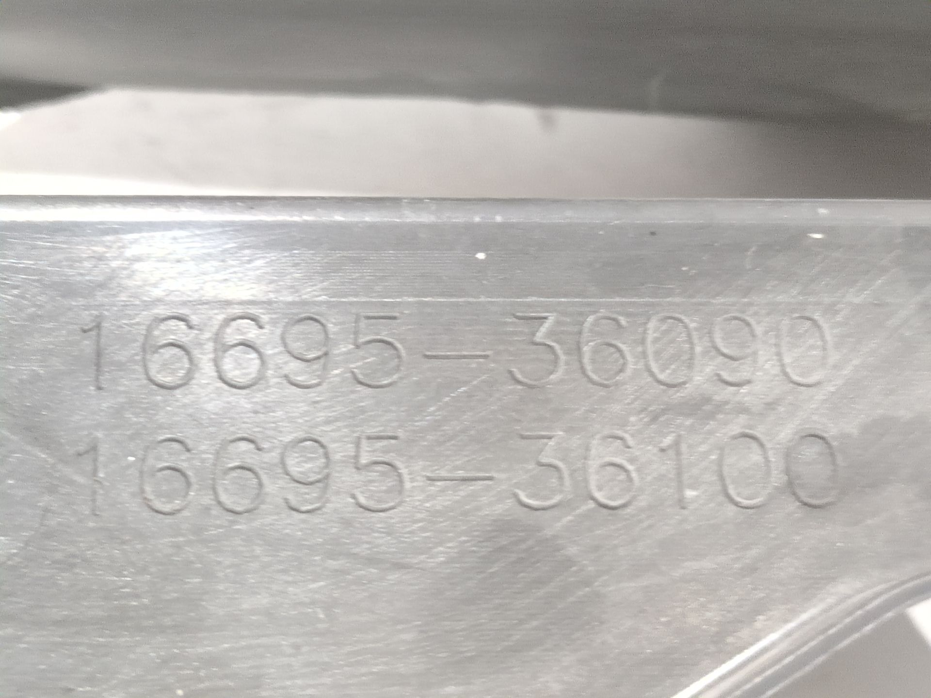 carcasa_ventilador_1669536090_toyota_rav_4_iv_a4_2_5_hybrid_ava42