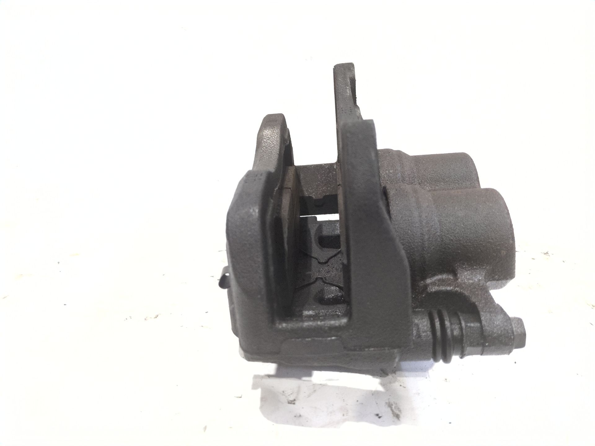 pinza_freno_delantera_izquierda_4775048110_toyota_rav_4_iv_a4_2_5_hybrid_ava42