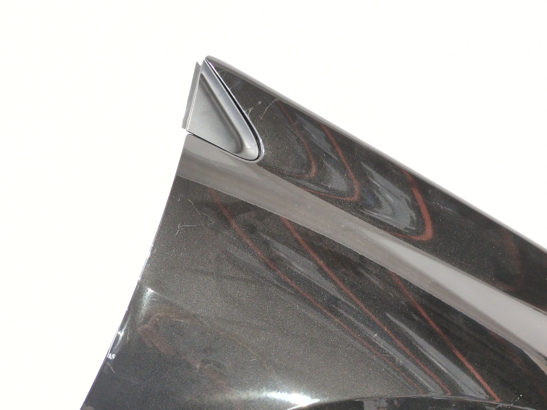 aleta_delantera_derecha_631000032r_renault_laguna_iii_bt0_1_2_0_dci_bt01_bt08_bt09_bt0e_bt0k_bt12_bt1c_bt1d