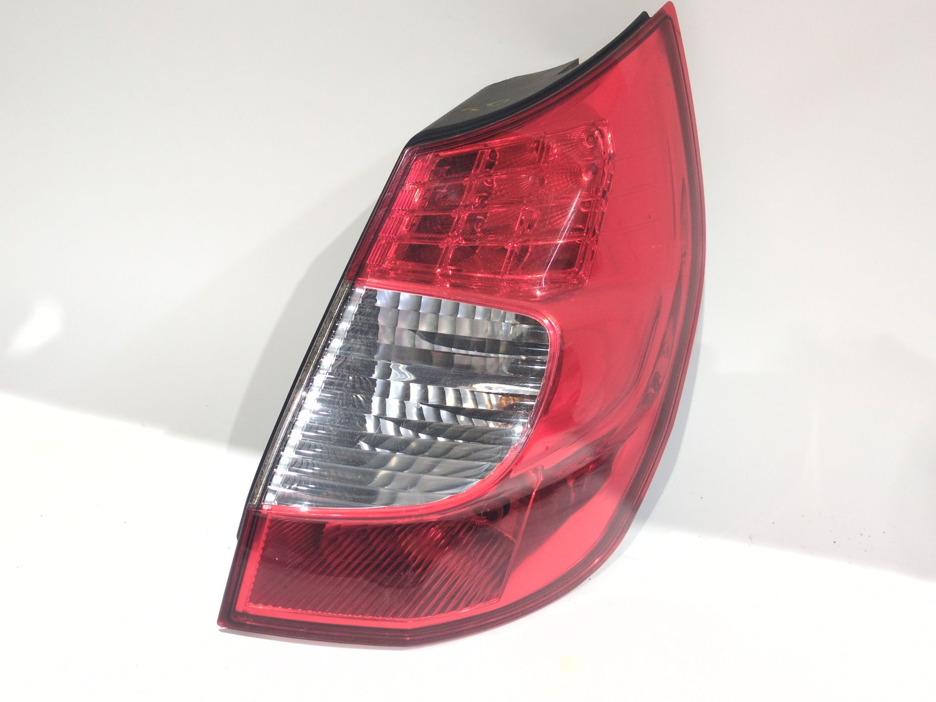 piloto_trasero_derecho_8200474327_renault_scenic_ii_jm0_1_1_9_dci_jm14