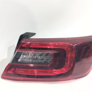 piloto_trasero_derecho_exterior_265501301r_de_renault_talisman_lp_1_7_blue_dci_150_lpa8