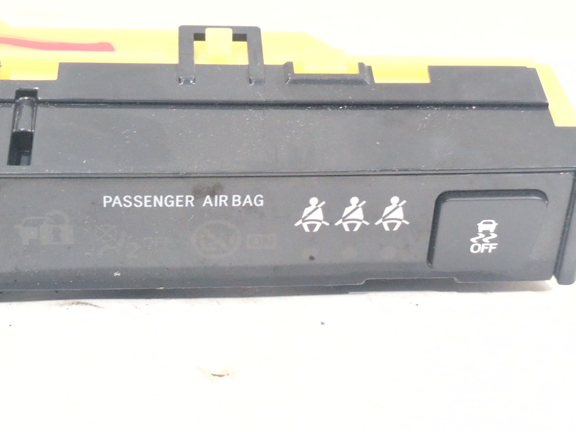 warning_8395042230_toyota_rav_4_iv_a4_2_5_hybrid_ava42