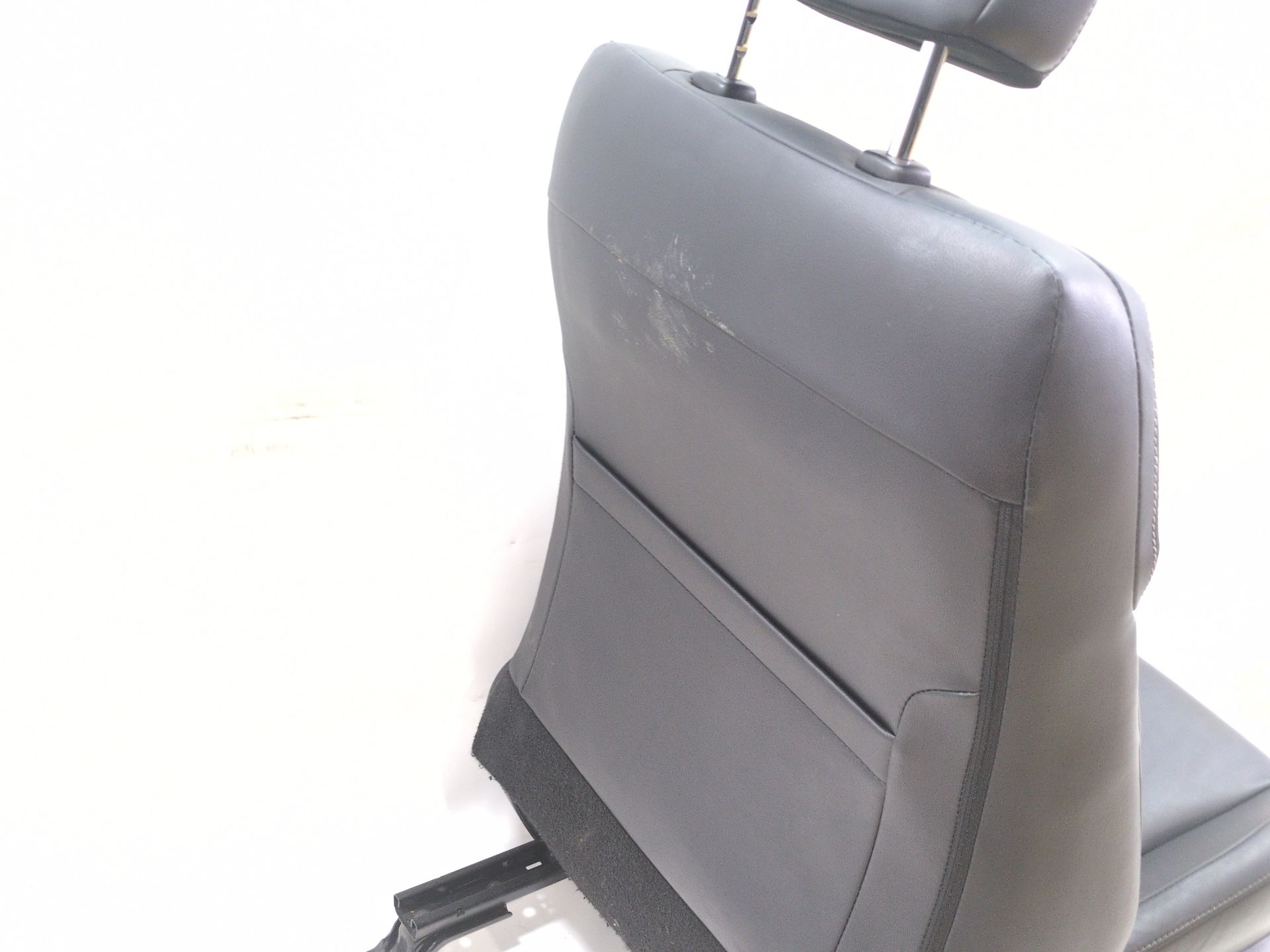 asiento_delantero_derecho_710714269224_7107342a74c7_toyota_rav_4_iv_a4_2_5_hybrid_ava42