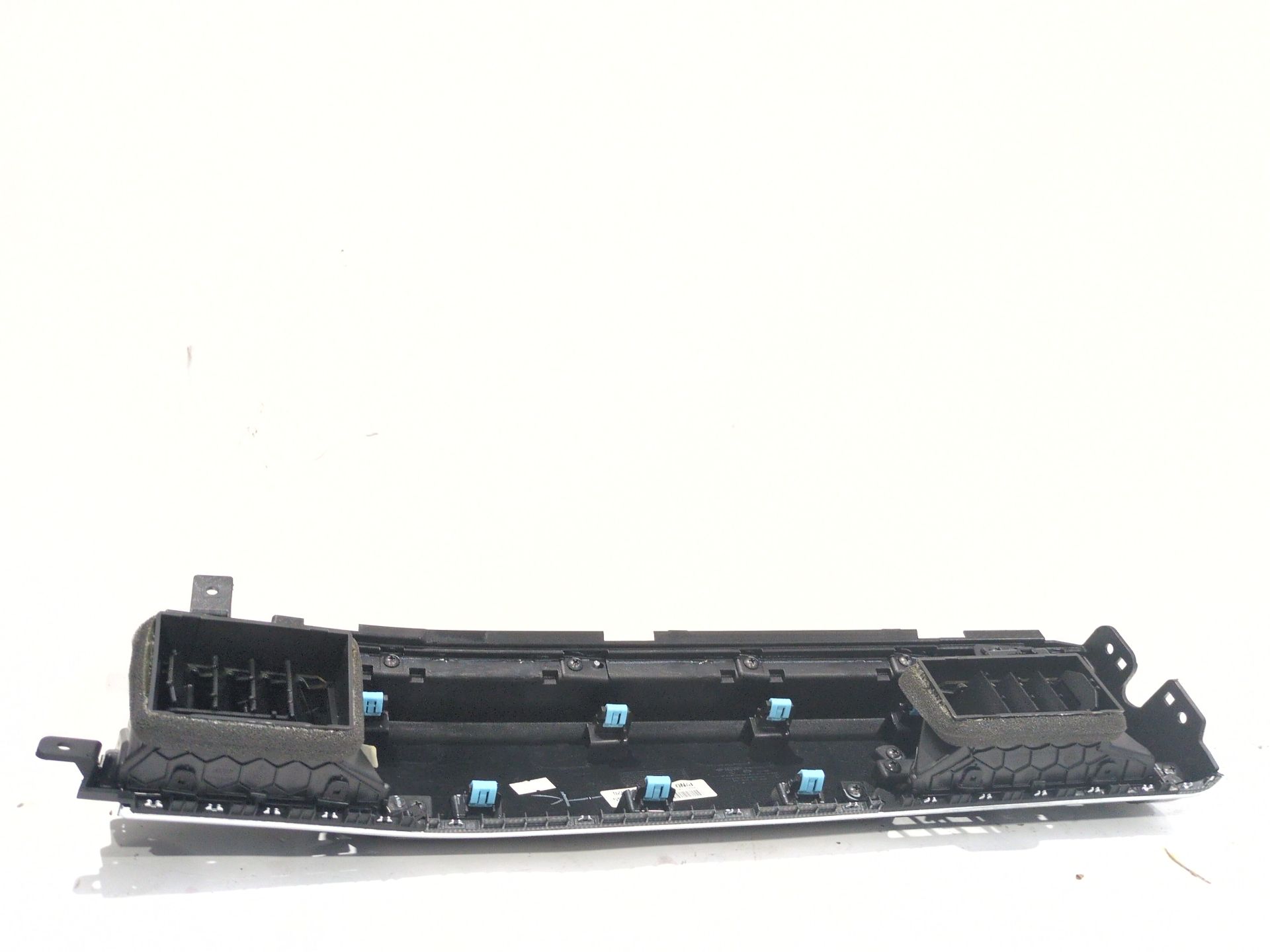 embellecedor_yr156eljl0520_renault_arkana_i_lcm_ldn_1_3_tce_140_ldn0