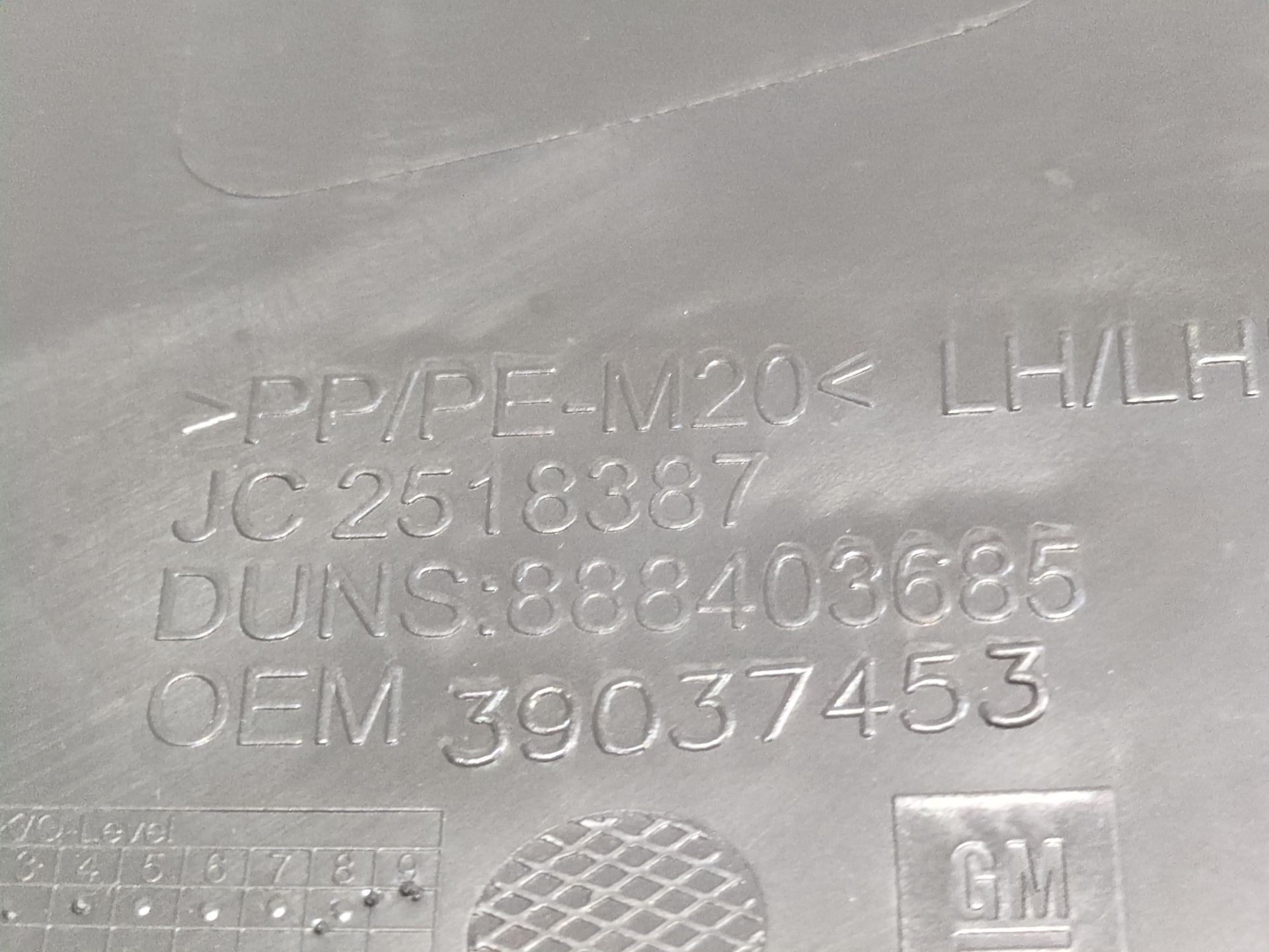 molduras_delanteras_39037453_opel_astra_k_sports_tourer_b16_1_6_cdti_35