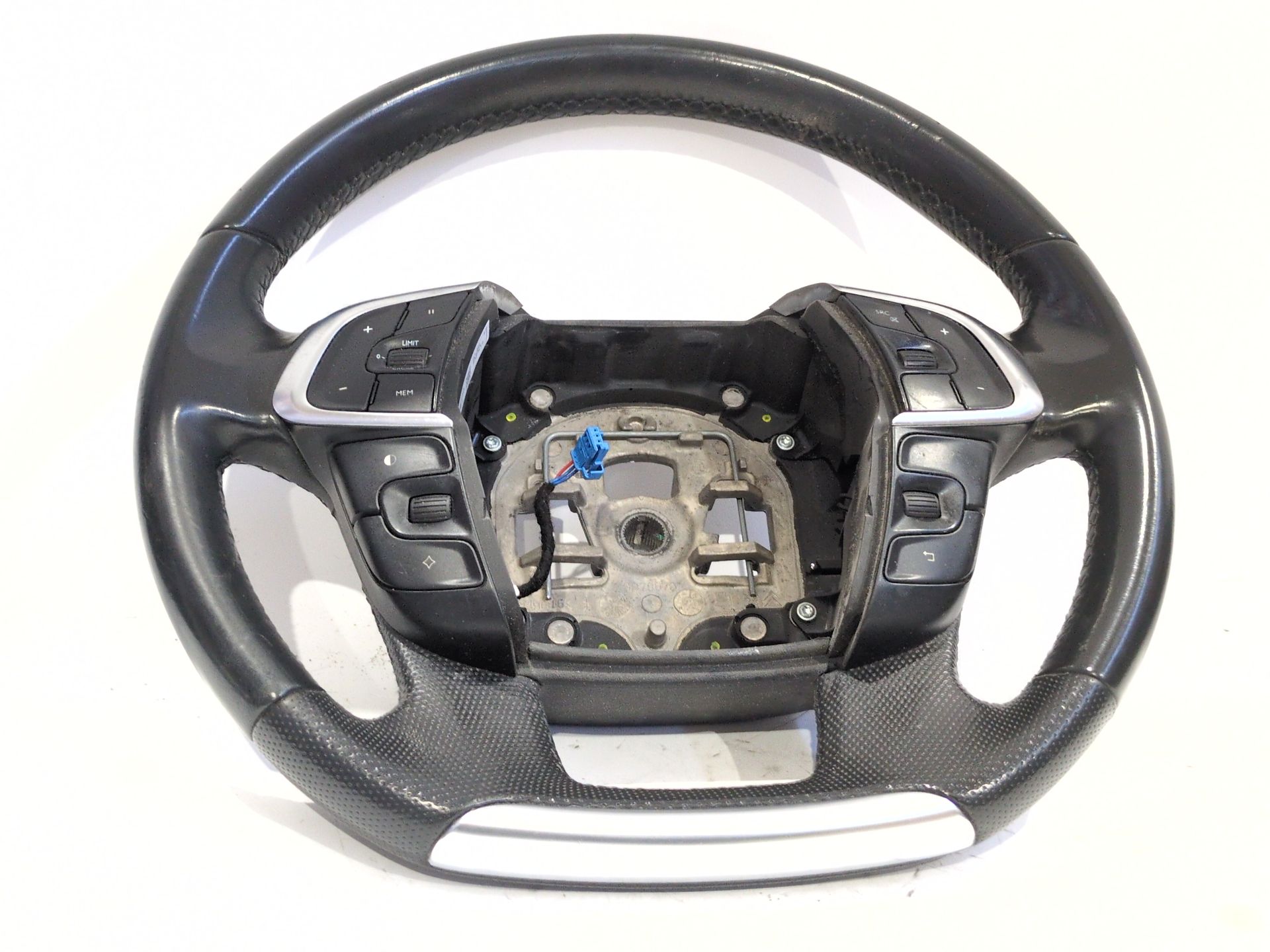 volante_96720514zd_citr_n_ds4_nx_1_6_hdi_115