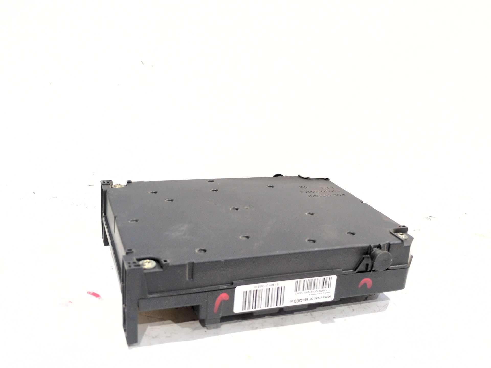 caja_reles_fusibles_966554748000_citr_n_ds4_nx_1_6_hdi_115