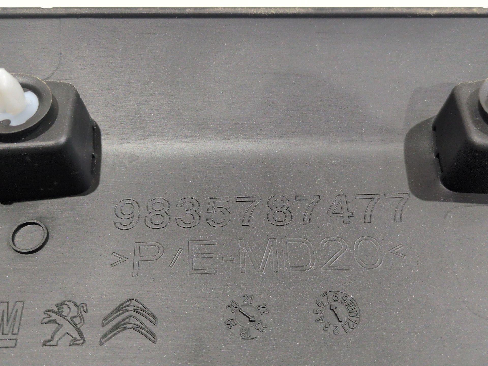 moldura_9835787477_opel_combo_e_tour_life_k9_1_5