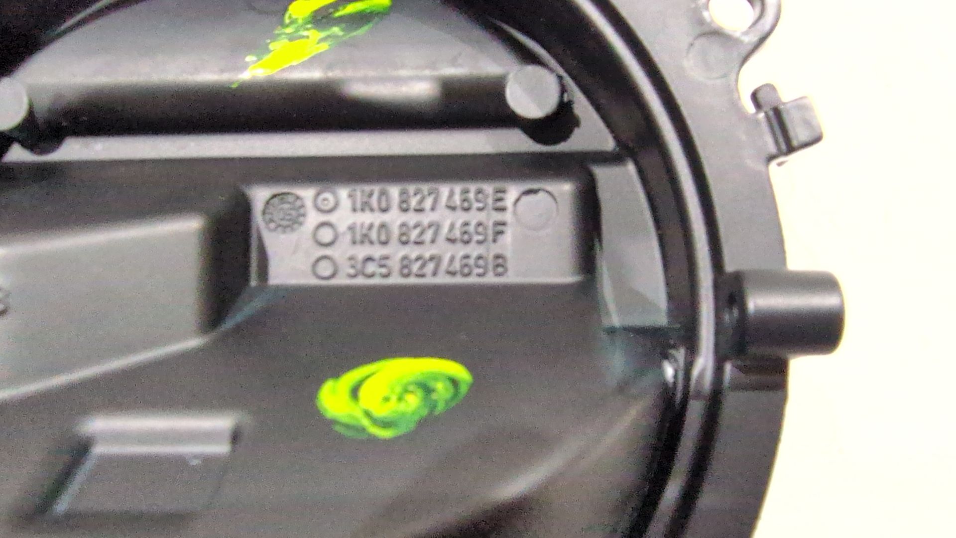 pulsador_maletero_porton_1k0827469e_3c5827469b_volkswagen_golf_v_1k1_1_9_tdi