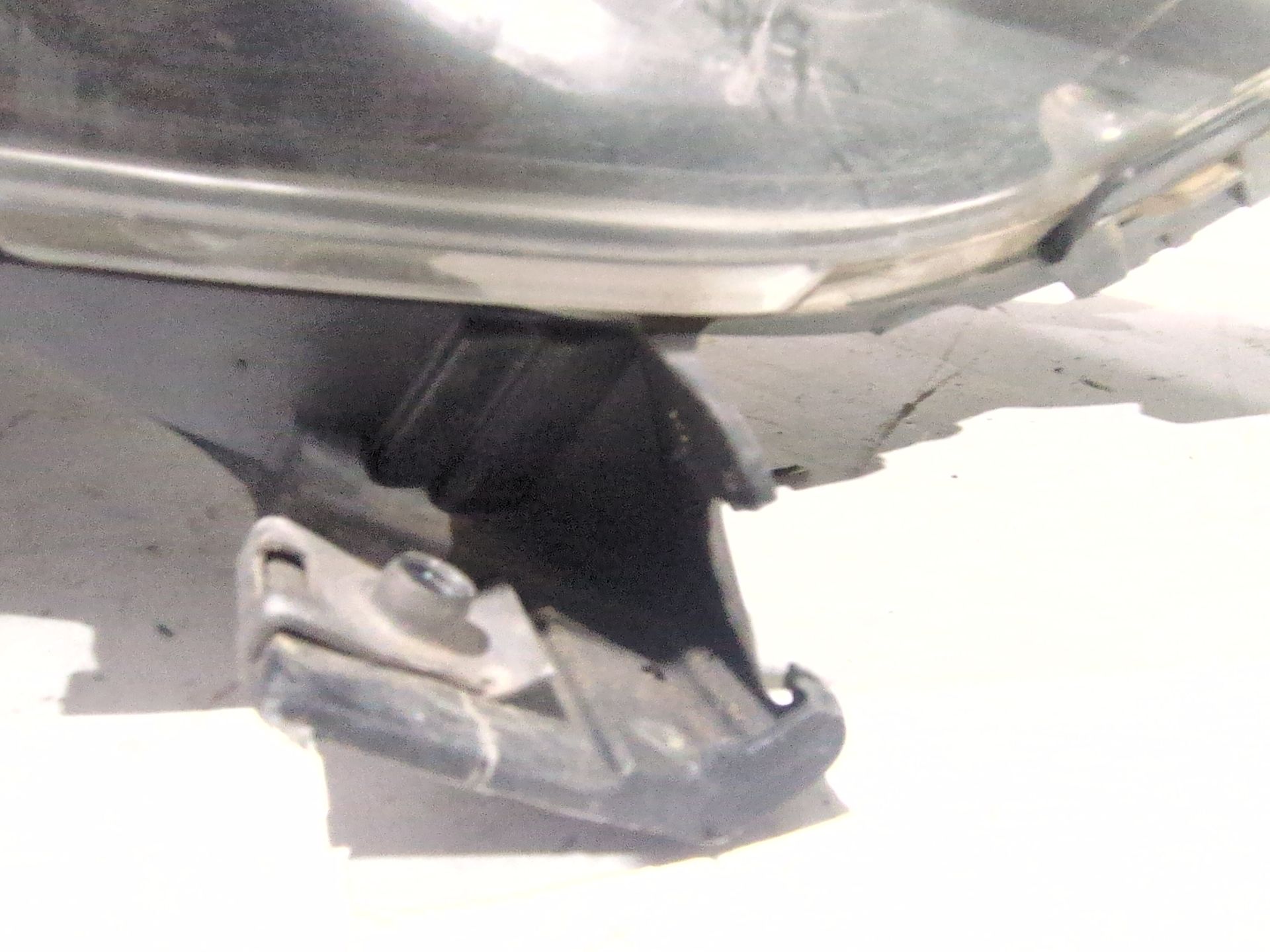 faro_izquierdo_260600023r_89902926_renault_grand_scenic_iii_jz0_1_1_9_dci