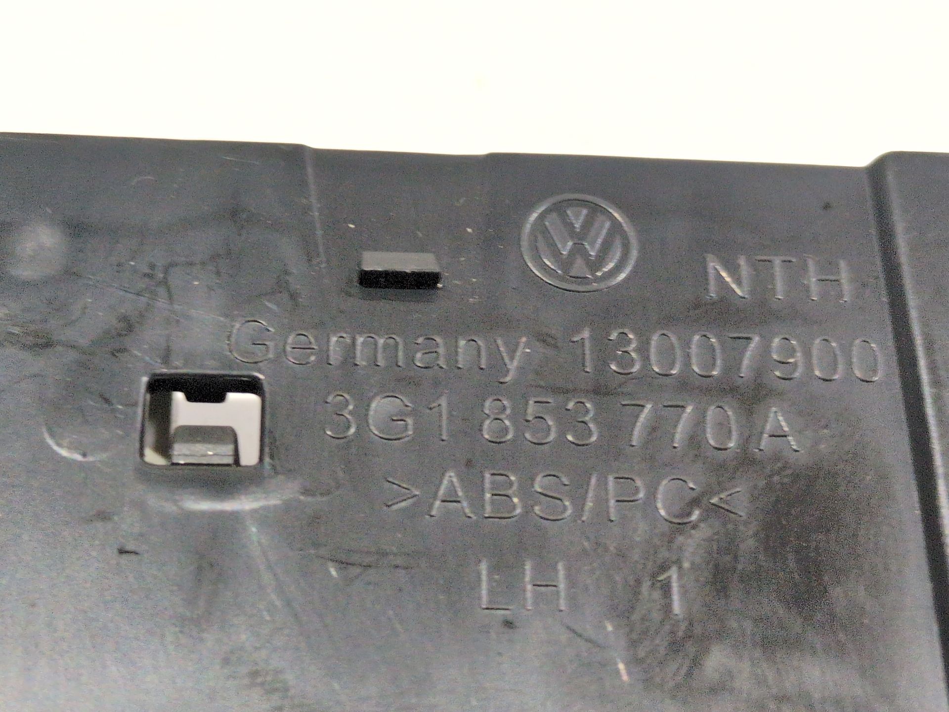 warning_13007900_3g1853770a_volkswagen_passat_b8_3g2_cb2_2_0_tdi