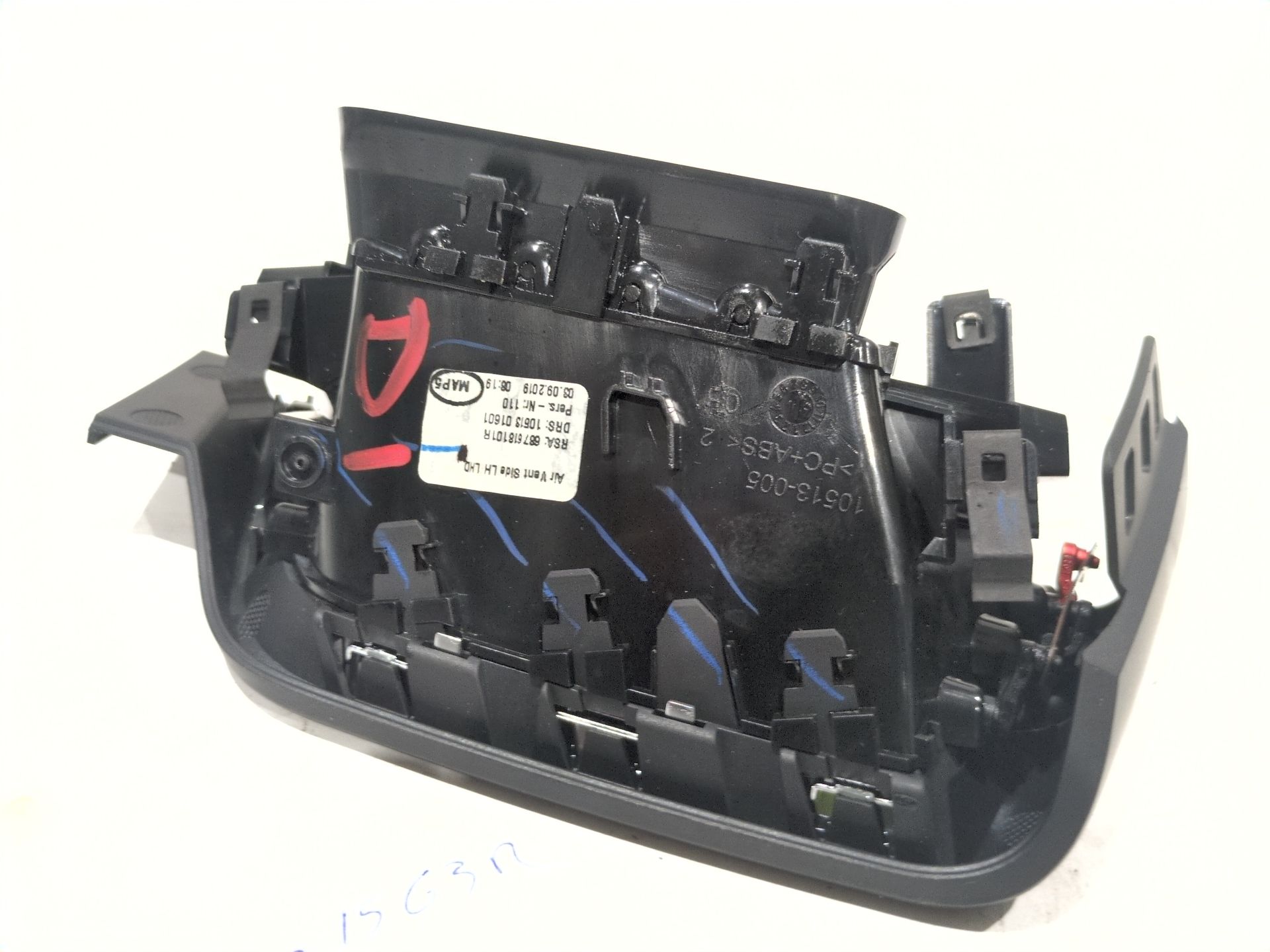 rejilla_aireadora_687618101r_renault_clio_v_b7_1_6_e_tech_145_b7mu