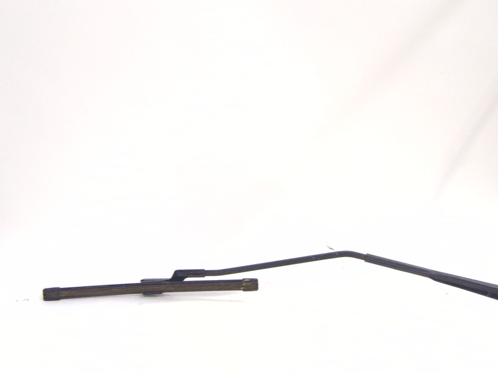 brazo_limpia_delantero_derecho_288869742r_renault_clio_v_b7_1_6_e_tech_145_b7mu