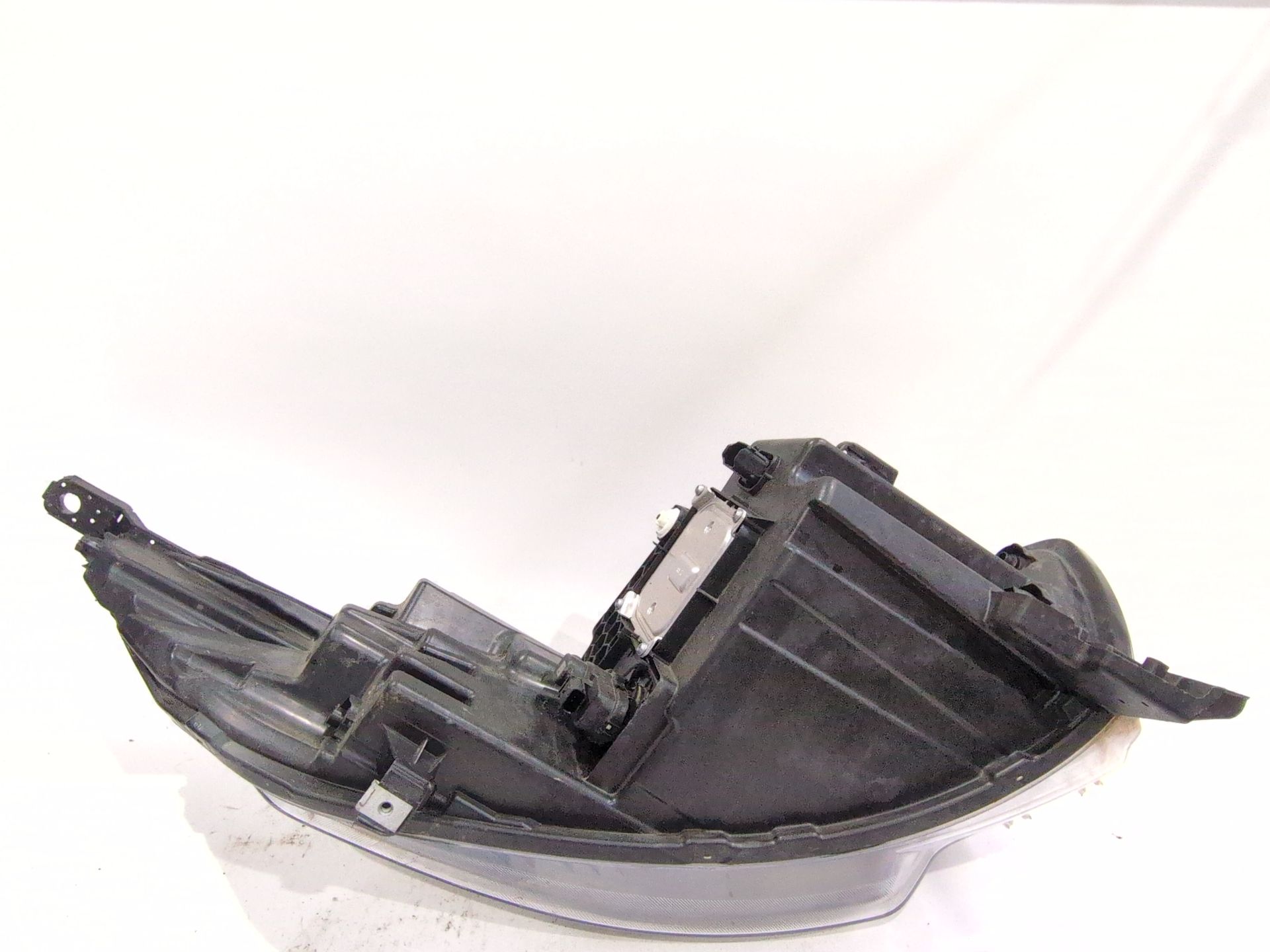 faro_izquierdo_260601790r_1ee01472101_renault_trafic_iii_autobus_jg_2_0_dci_150_jgmu