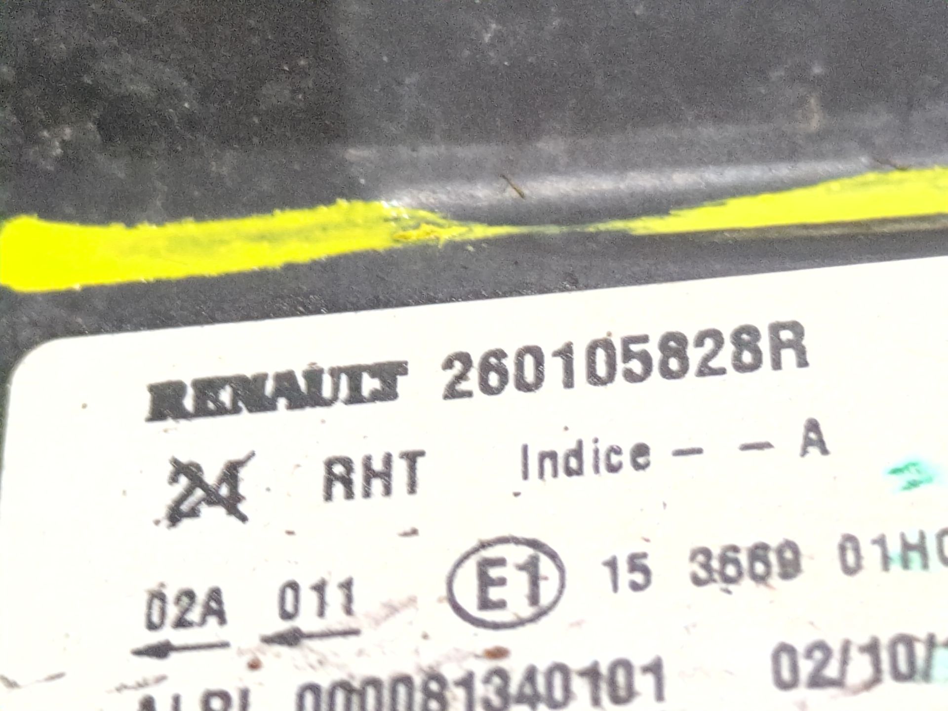 faro_derecho_260105828r_dacia_duster_hs_1_5_dci_4x4