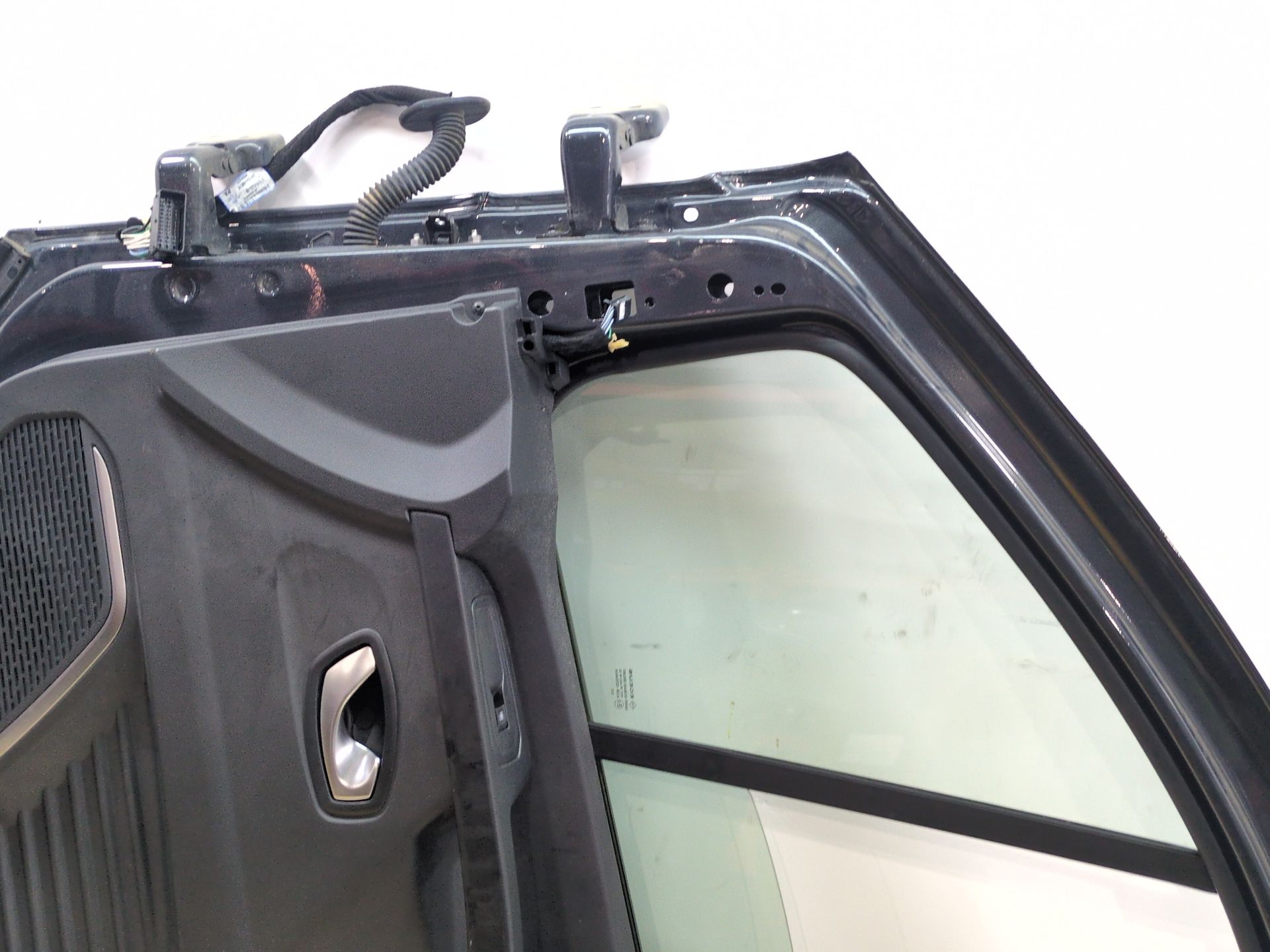 puerta_delantera_derecha_801003523r_grey_comet_tekna_renault_trafic_iii_autobus_jg_2_0_dci_150_jgmu