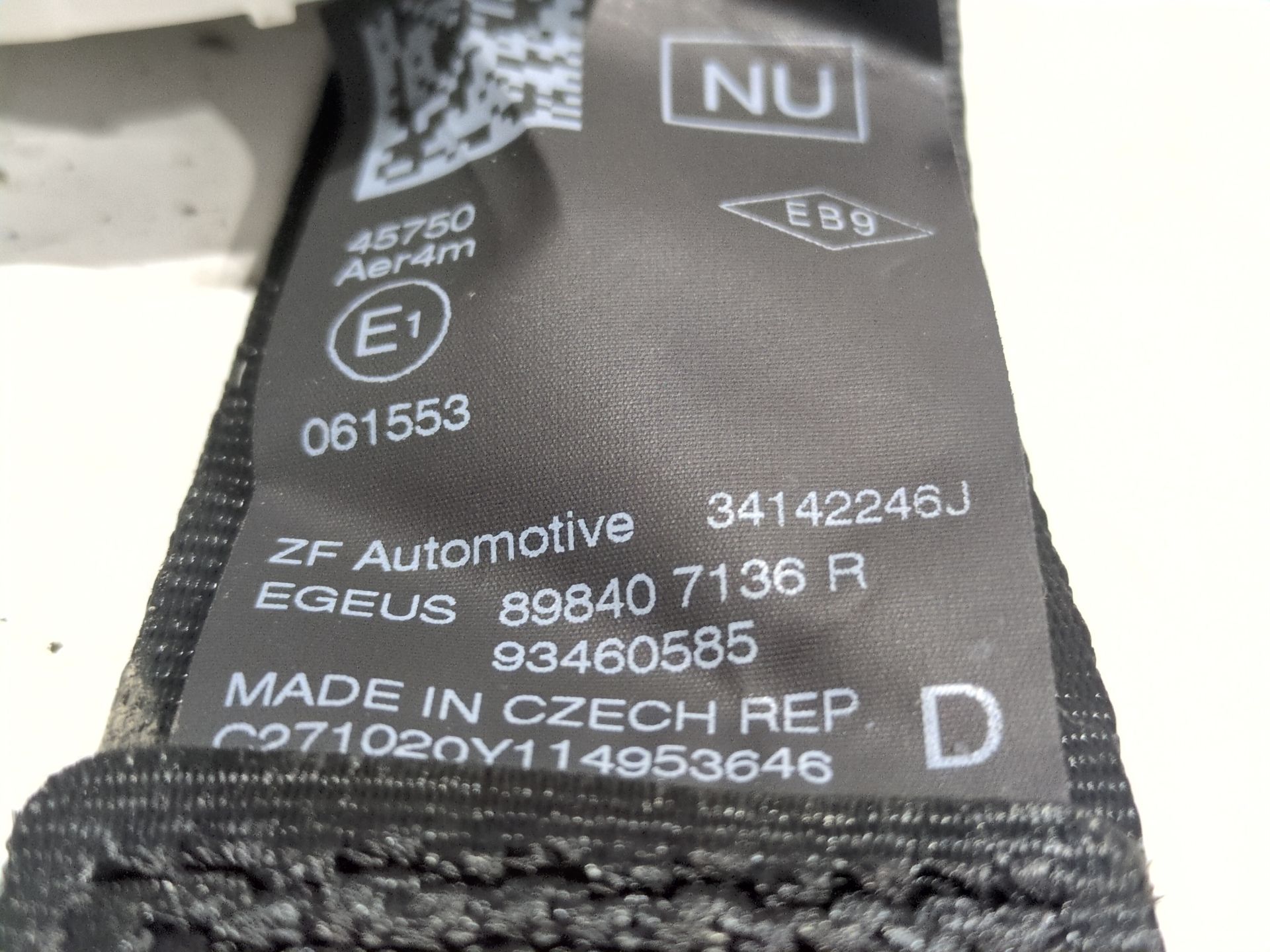 cinturon_seguridad_trasero_derecho_898407136r_93460585_renault_trafic_iii_autobus_jg_2_0_dci_150_jgmu