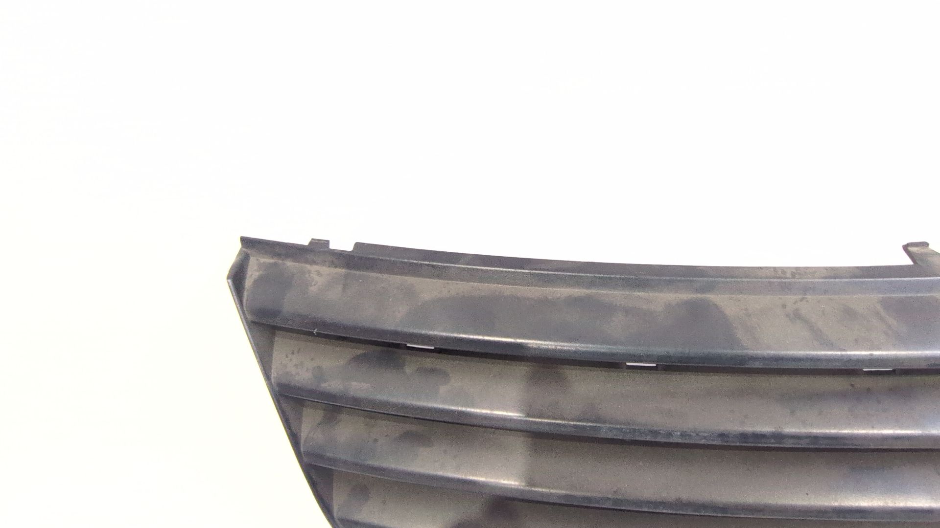 calandra_delantera_de_radiador_13b0853653c_3b0853601_volkswagen_passat_3b3