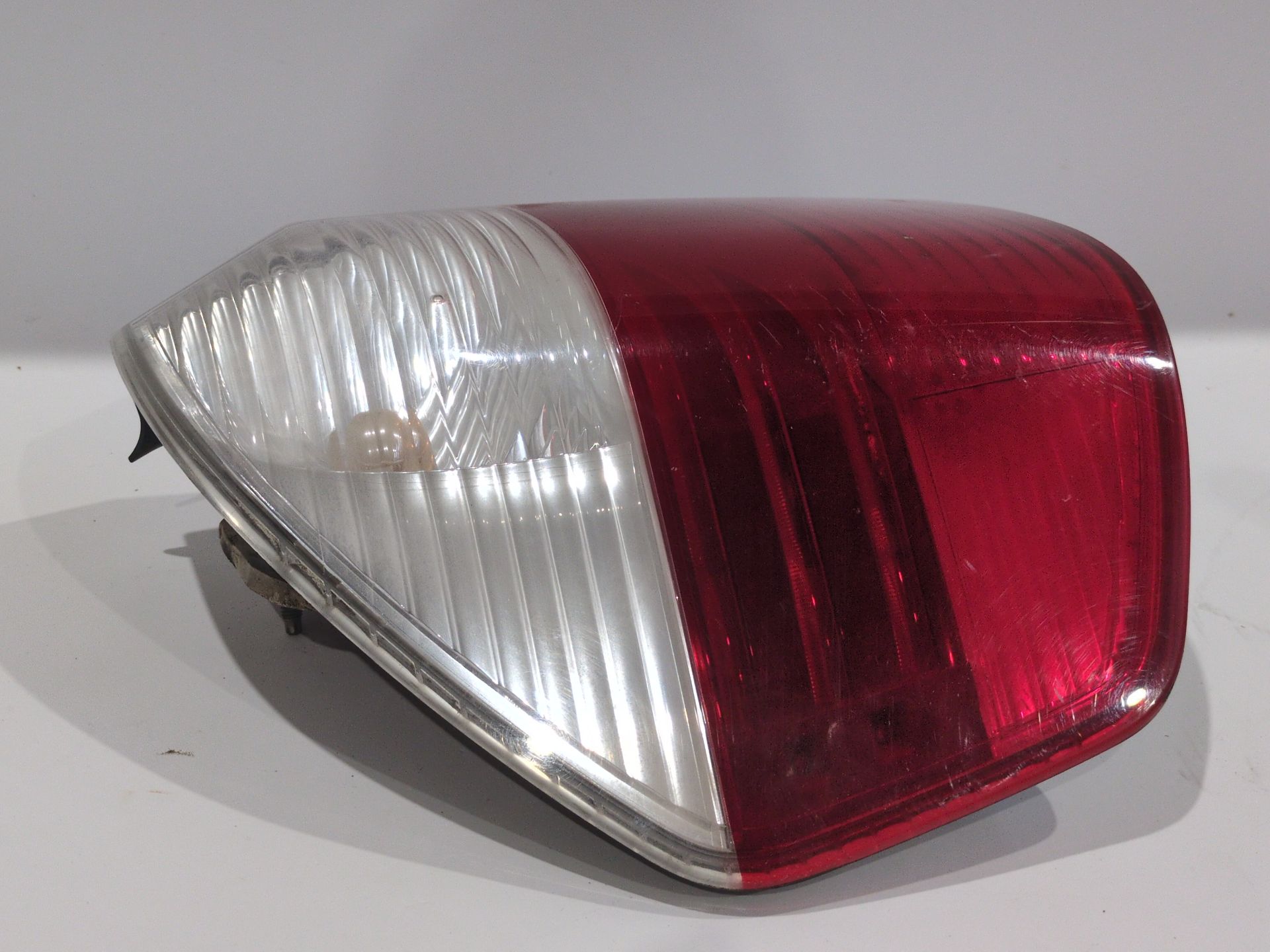 piloto_trasero_izquierdo_exterior_7162209_bmw_x3_e83_2_0_sd