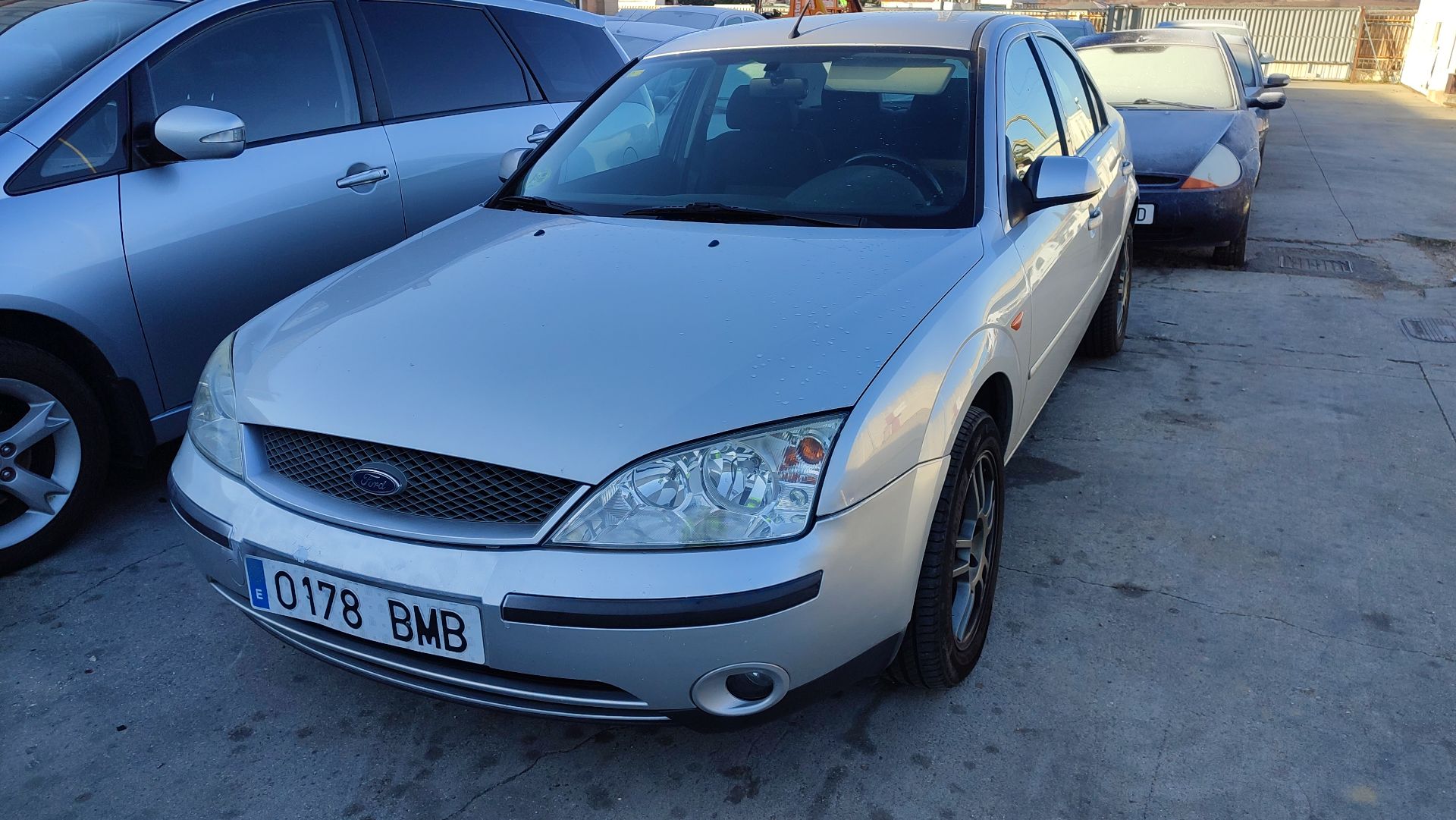 ford_mondeo_iii_sedan_b4y