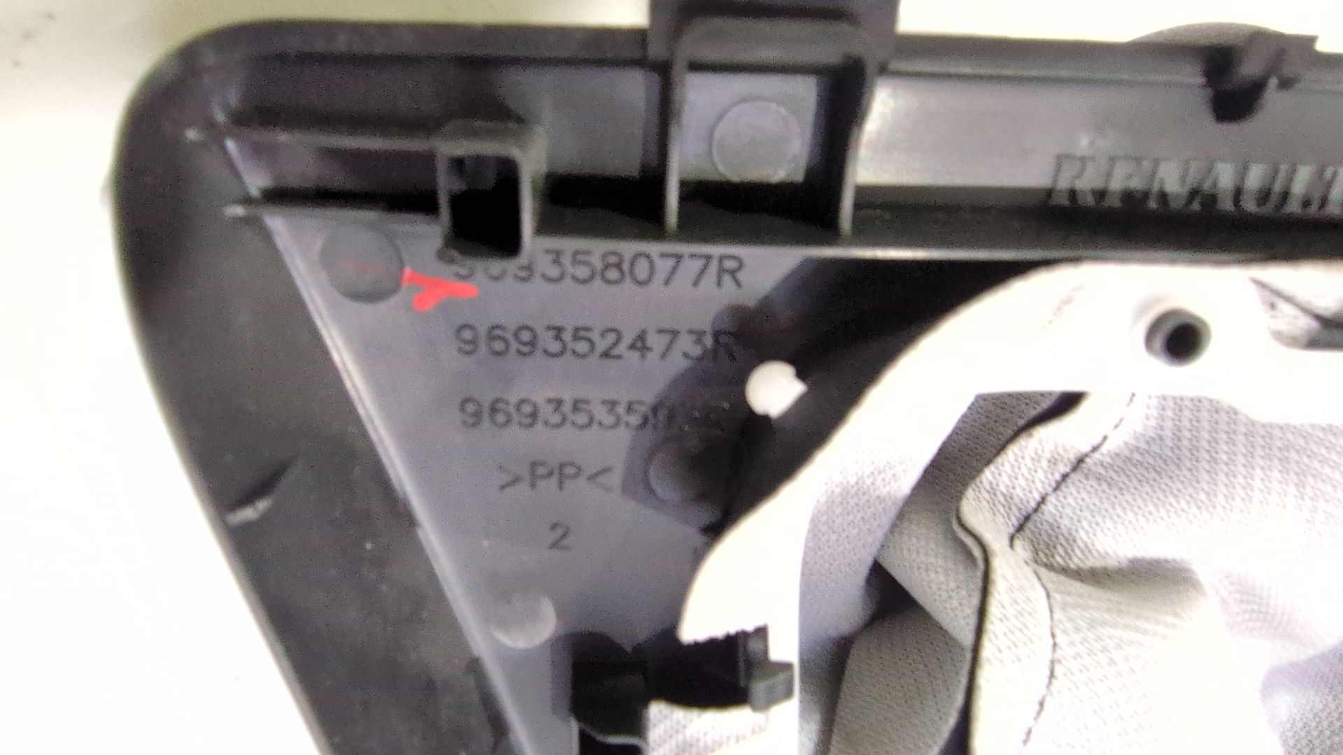 guarnecidos_palanca_cambio_969358077r_dacia_dokker_monospace_ke_1_5_blue_dci_95_kejl