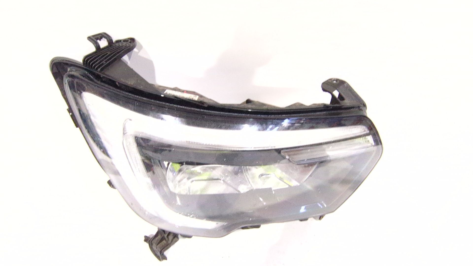 faro_derecho_260105567r_renault_master_iii_furgoneta_fv_2_3_dci_135_fwd_fv0n_fv08