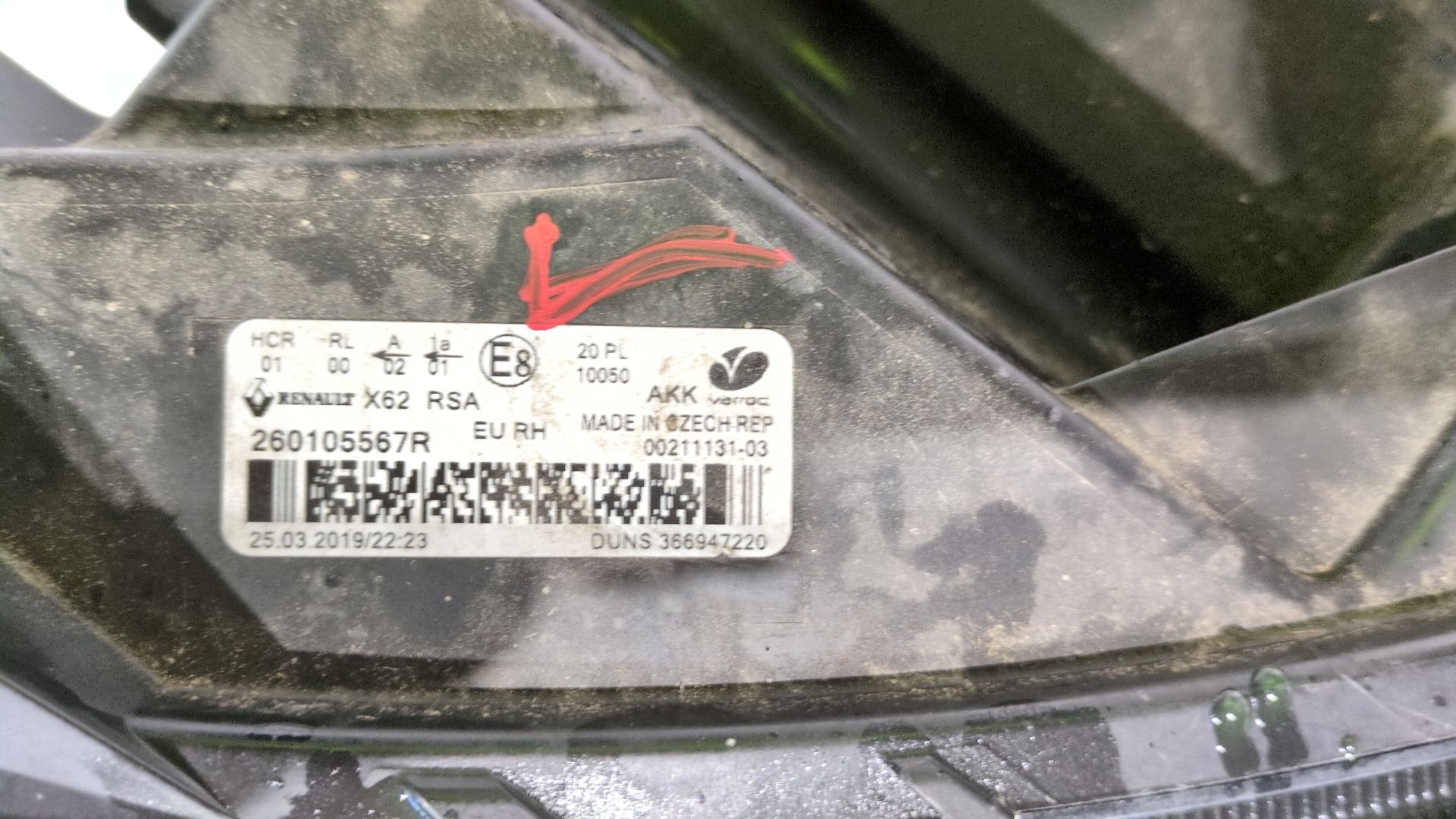 faro_derecho_260105567r_renault_master_iii_furgoneta_fv_2_3_dci_135_fwd_fv0n_fv08