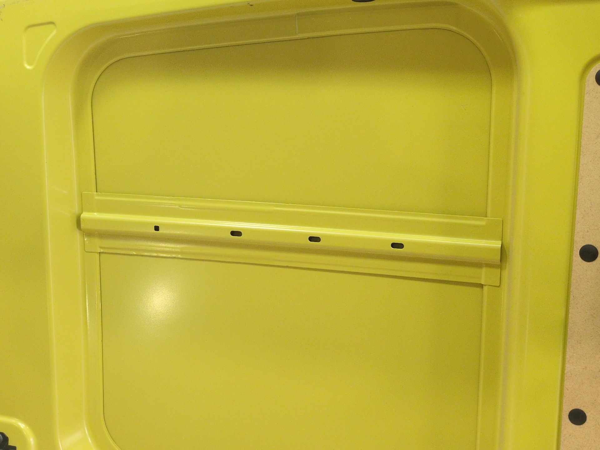 puerta_de_carga_trasera_izquierda_sin_referencia_renault_master_iii_furgoneta_fv_2_3_dci_110_fwd_fv0r_fv0w