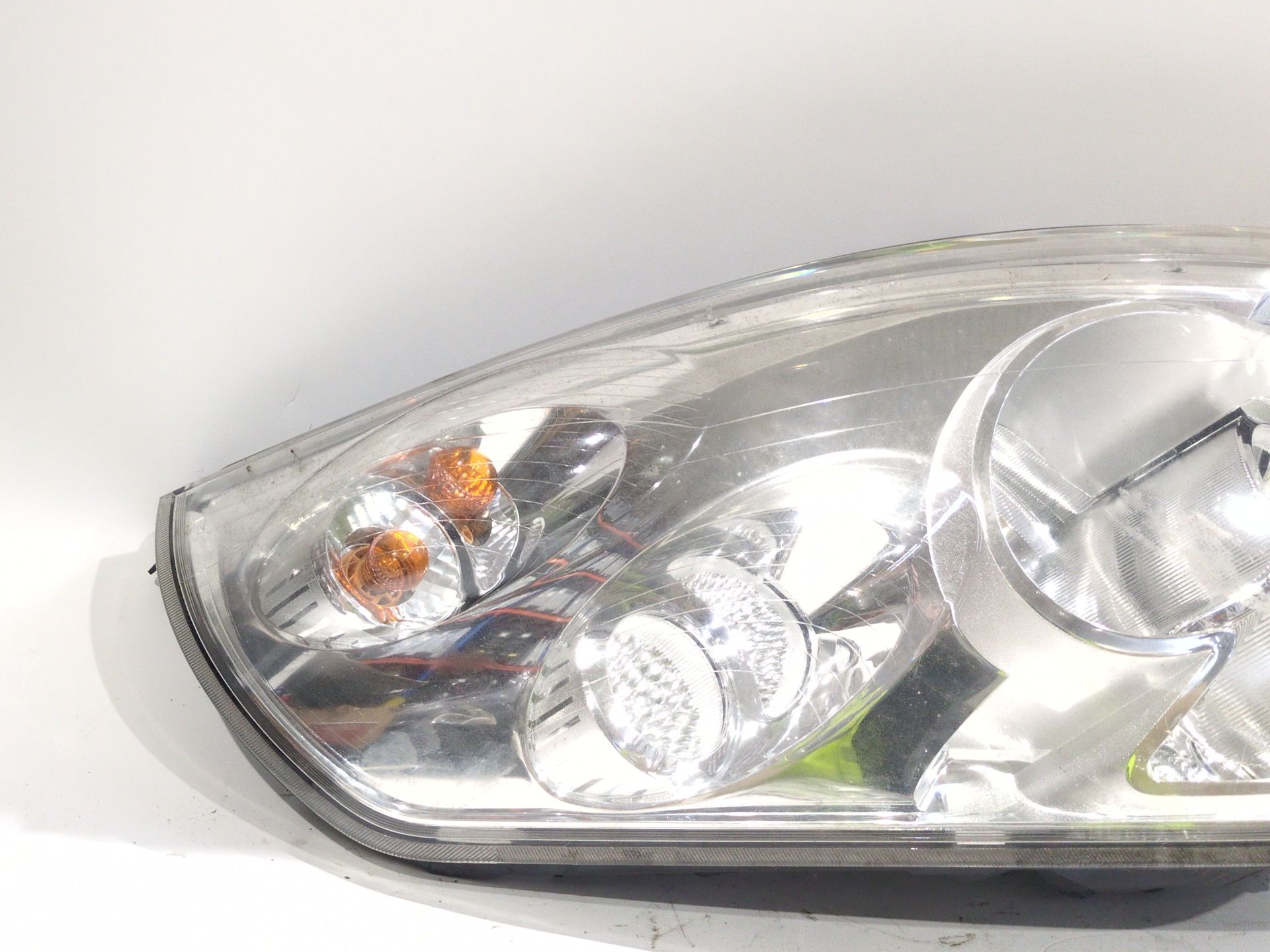 faro_derecho_260100049r_renault_master_iii_furgoneta_fv_2_3_dci_110_fwd_fv0r_fv0w