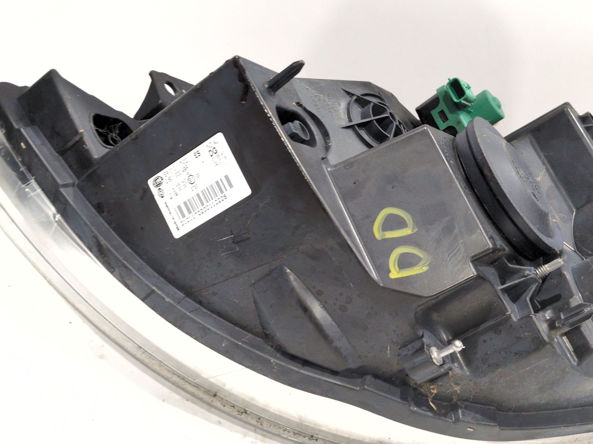 faro_derecho_260100049r_renault_master_iii_furgoneta_fv_2_3_dci_110_fwd_fv0r_fv0w