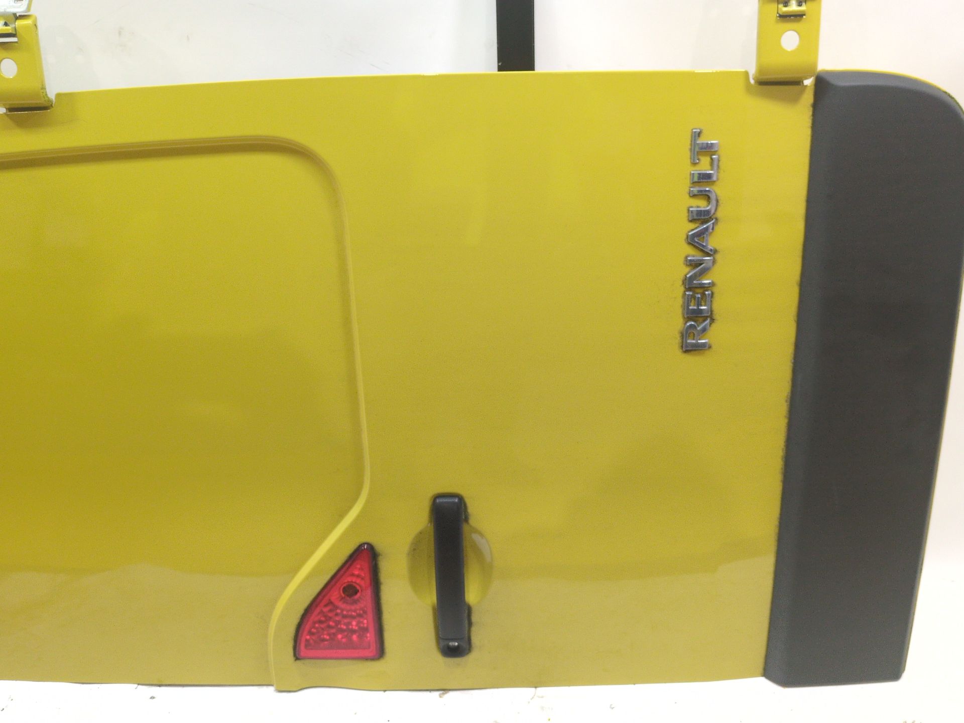 puerta_de_carga_trasera_derecha_sin_referencia_renault_master_iii_furgoneta_fv_2_3_dci_110_fwd_fv0r_fv0w