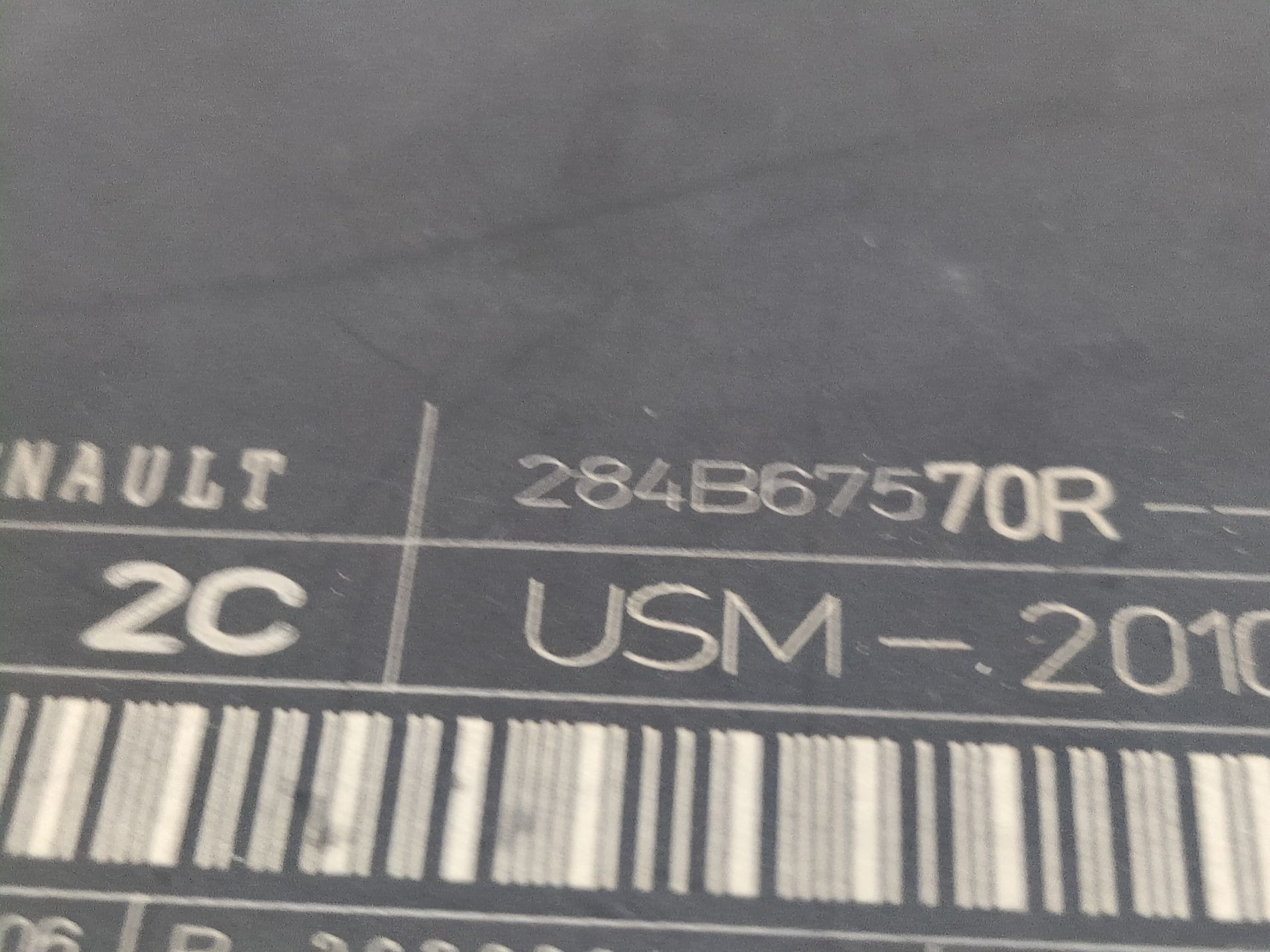 caja_reles_fusibles_284b67570r_renault_master_iii_furgoneta_fv_2_3_dci_110_fwd_fv0r_fv0w