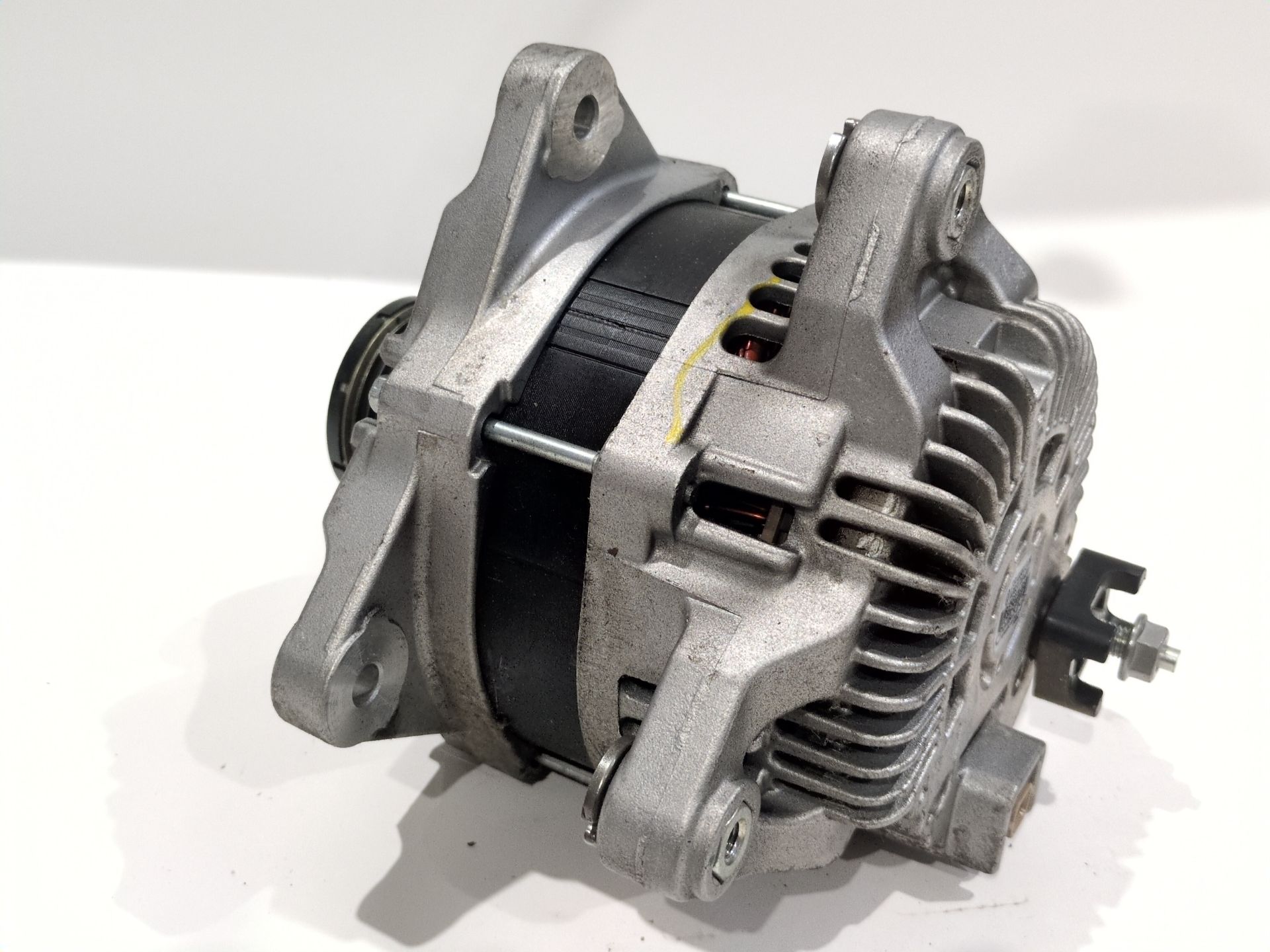 alternador_231008137r_renault_master_iii_furgoneta_fv_2_3_dci_110_fwd_fv0r_fv0w